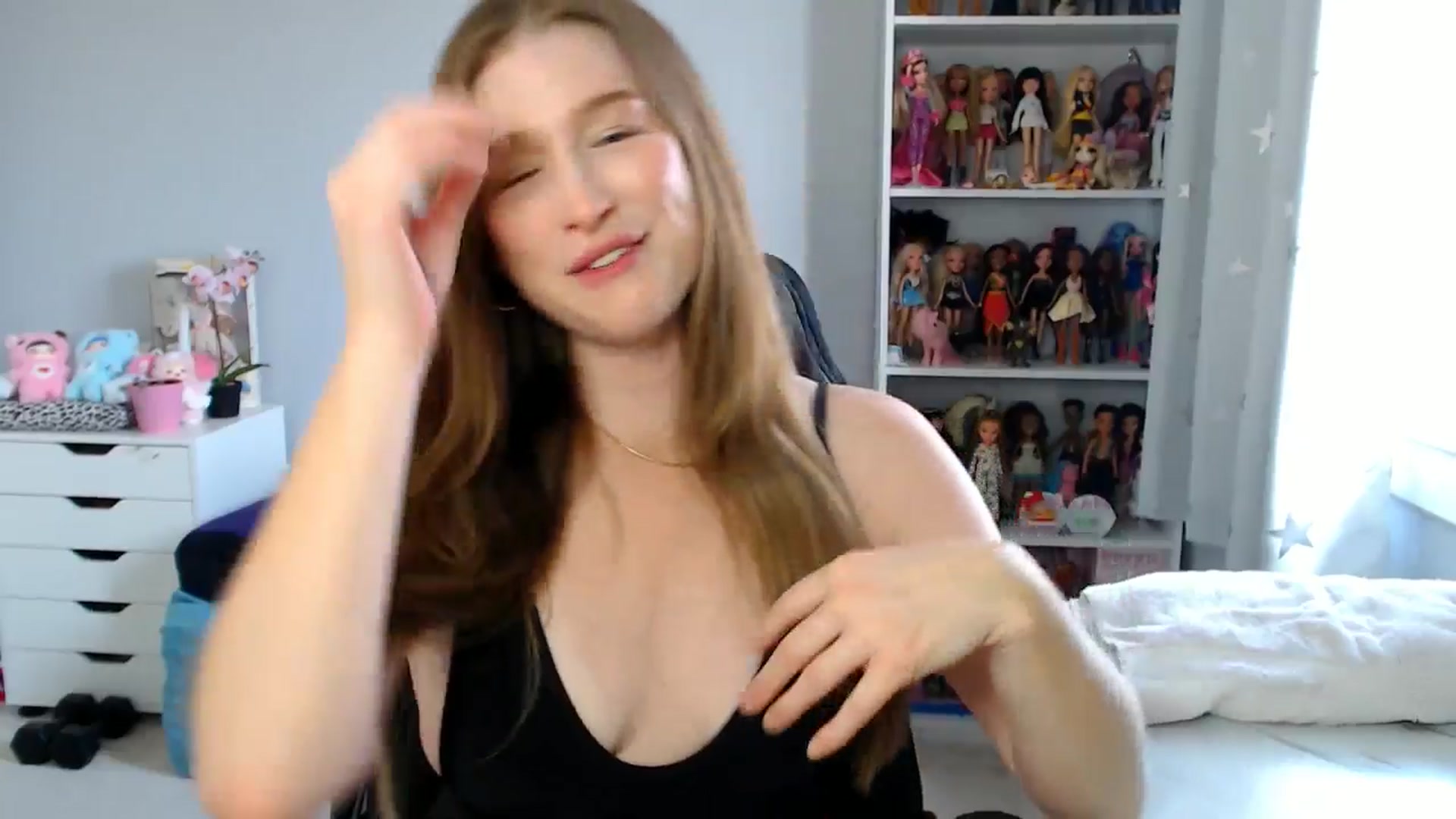 Gallery image thumbnail from GemmaMinx's myfreecams stream on, 07/10/2025, 18:35 image 13 of 20
