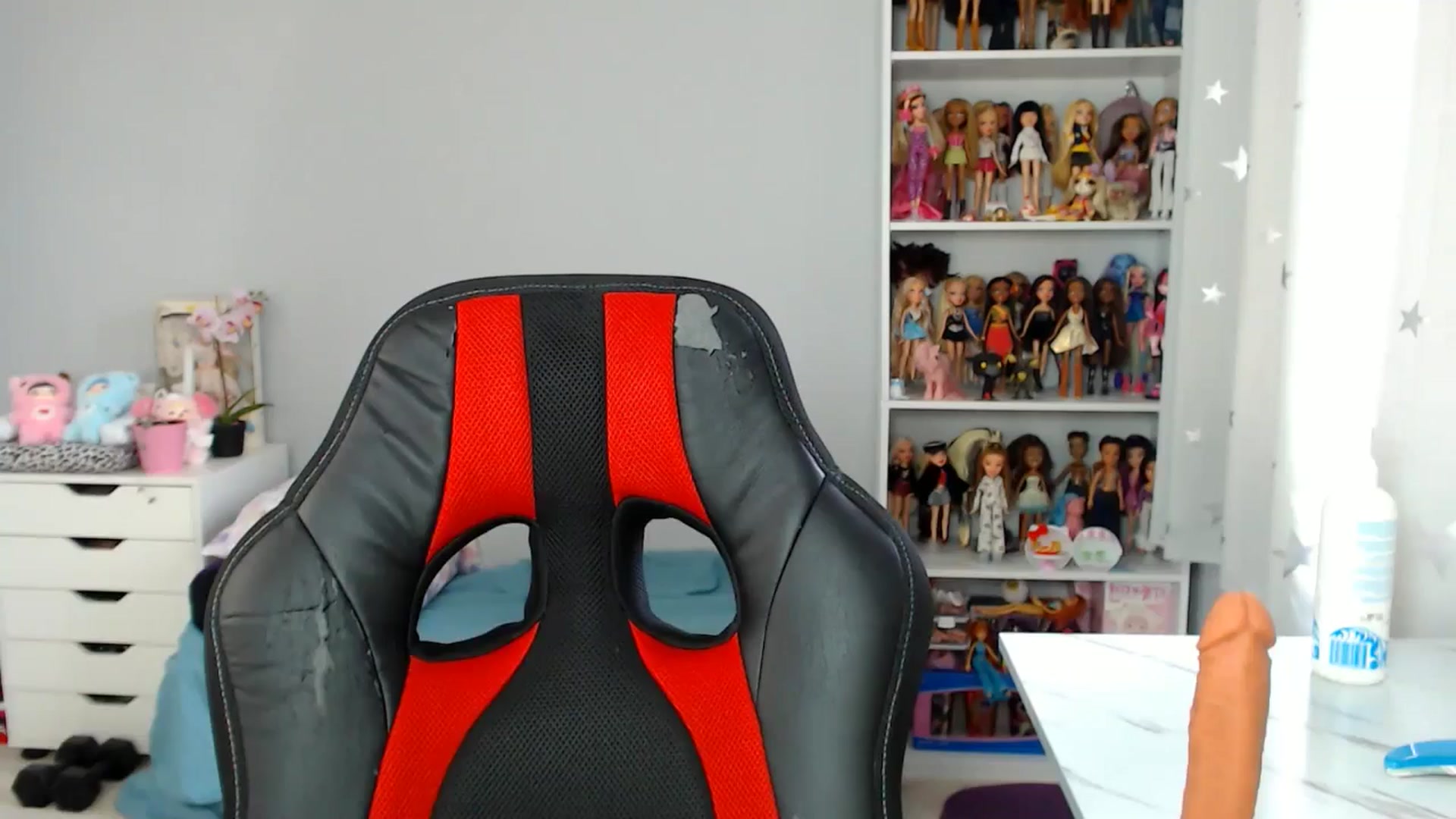Gallery image thumbnail from GemmaMinx's myfreecams stream on, 07/11/2025, 19:40 image 12 of 20