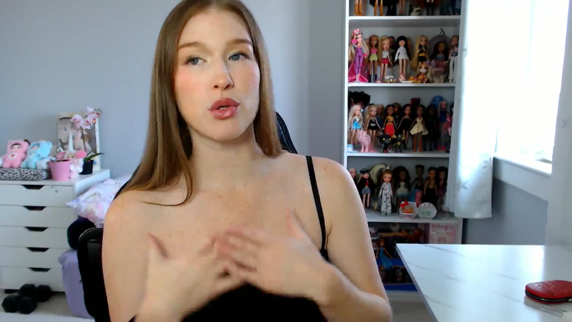 Gallery image thumbnail from GemmaMinx's myfreecams stream on, 07/12/2025, 18:41 image 14 of 20