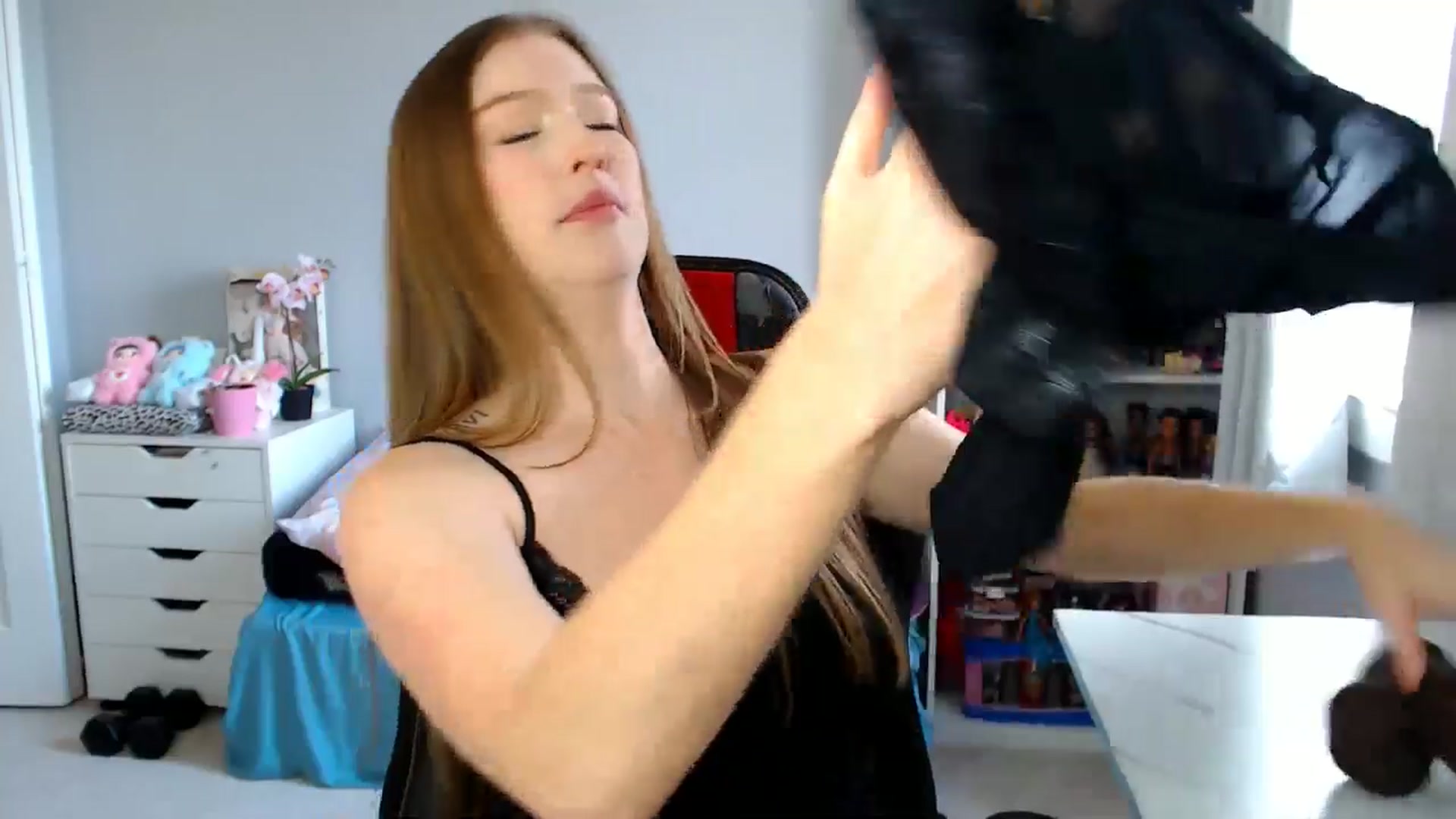 Gallery image thumbnail from GemmaMinx's myfreecams stream on, 07/27/2025, 21:28 image 11 of 20