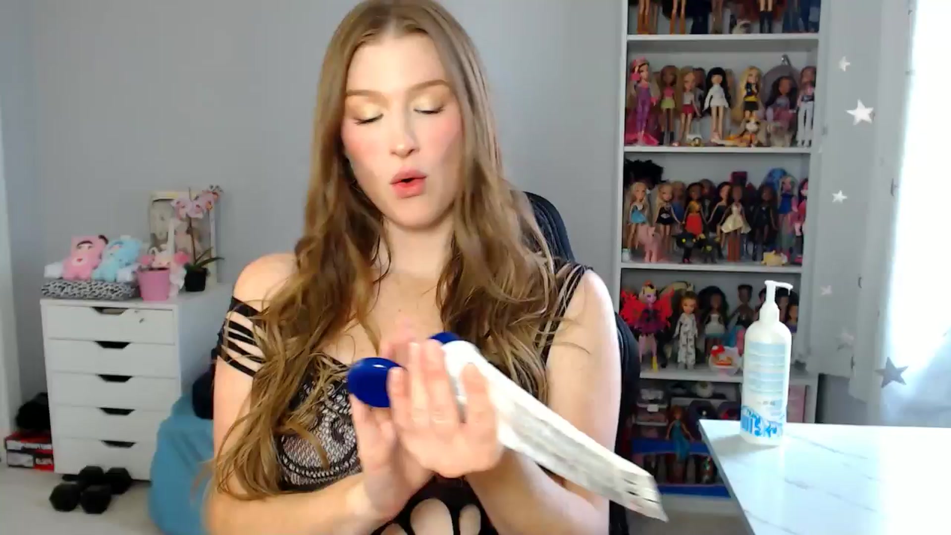Gallery image thumbnail from GemmaMinx's myfreecams stream on, 07/28/2025, 19:03 image 1 of 20