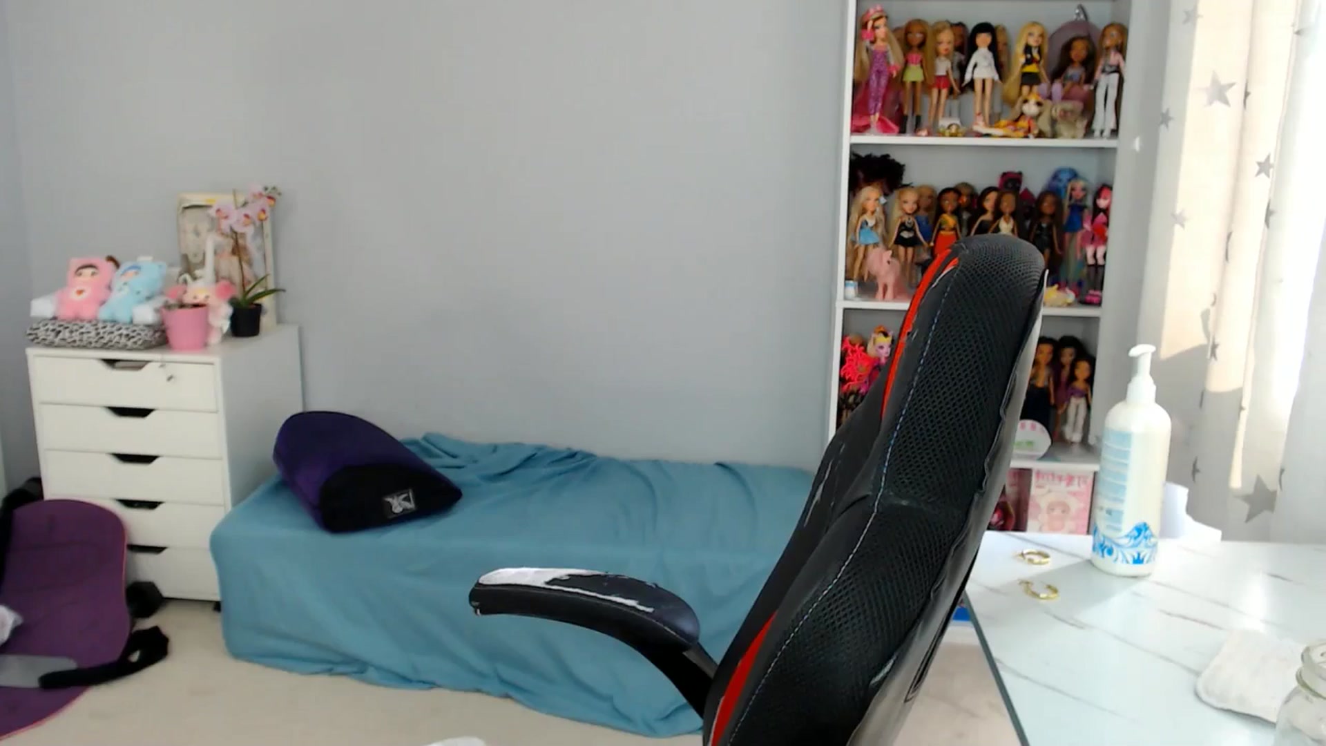 Gallery image thumbnail from GemmaMinx's myfreecams stream on, 07/28/2025, 21:27 image 7 of 20