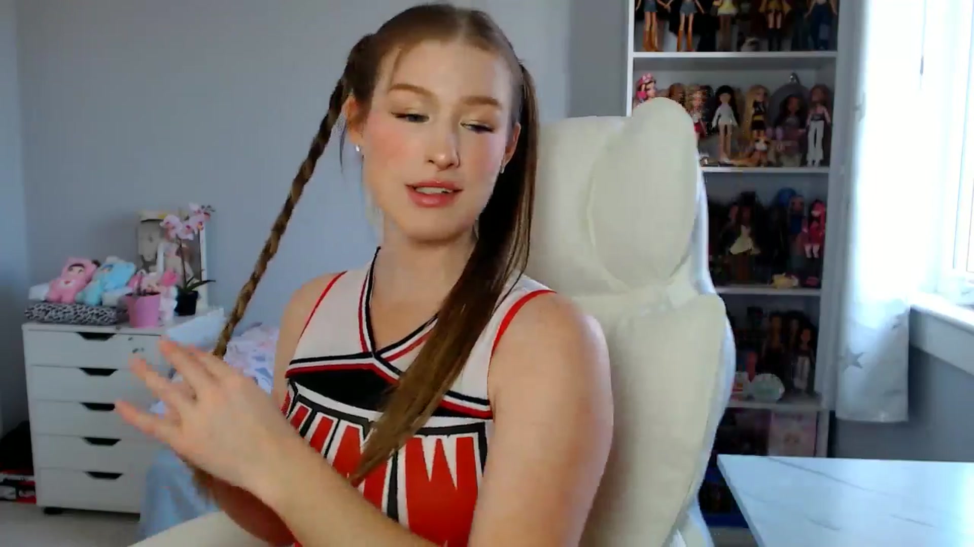 Gallery image thumbnail from GemmaMinx's myfreecams stream on, 08/09/2025, 16:17 image 19 of 20