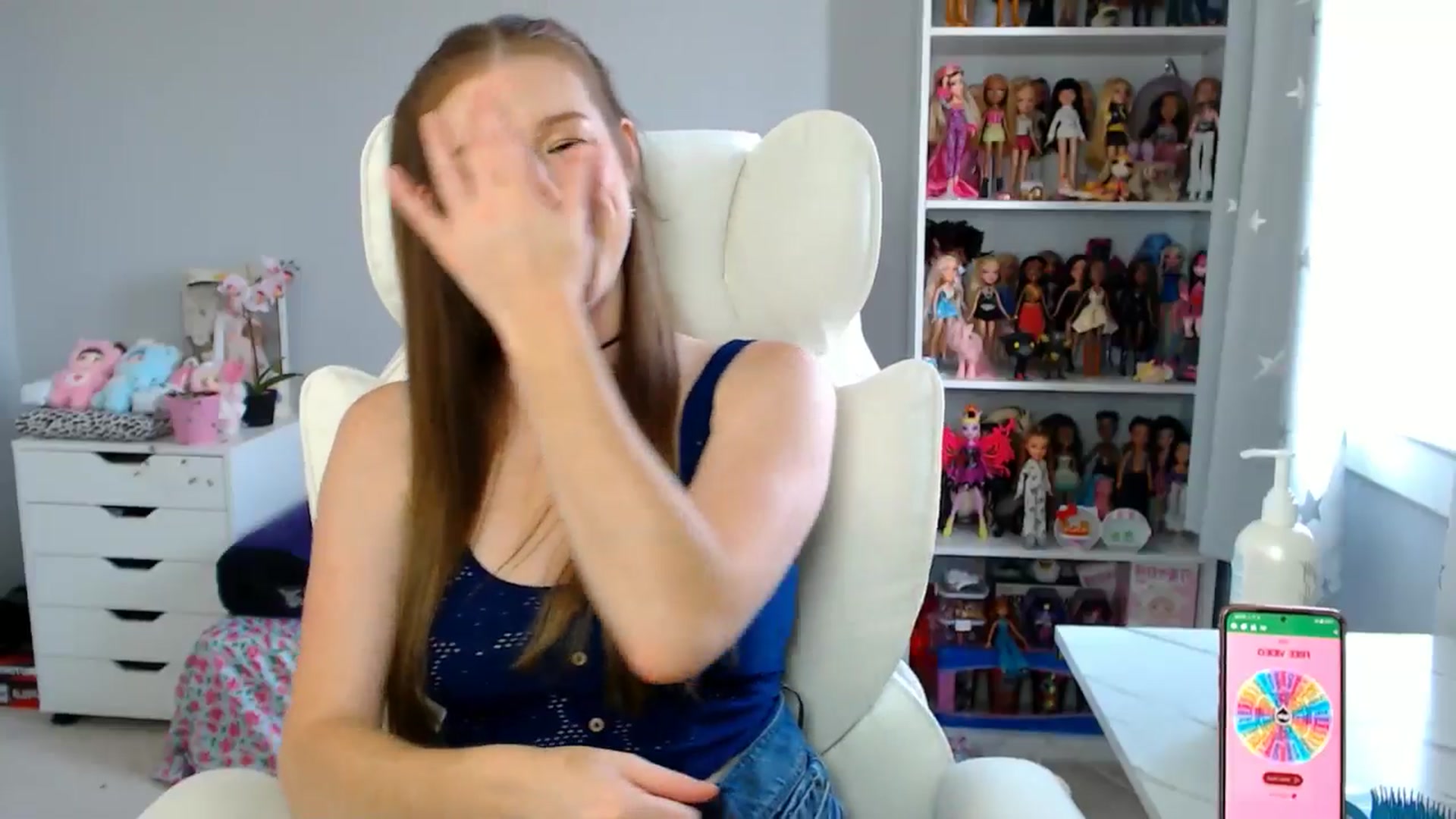 Gallery image thumbnail from GemmaMinx's myfreecams stream on, 08/12/2025, 19:06 image 4 of 20
