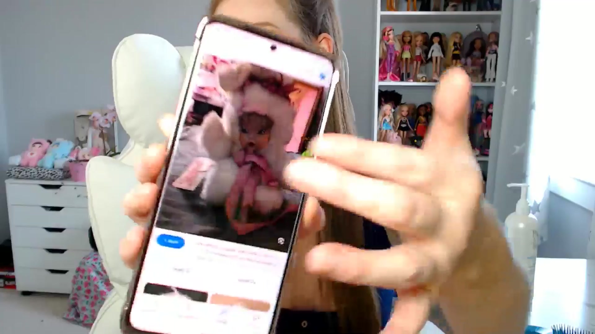 Gallery image thumbnail from GemmaMinx's myfreecams stream on, 08/12/2025, 19:06 image 3 of 20
