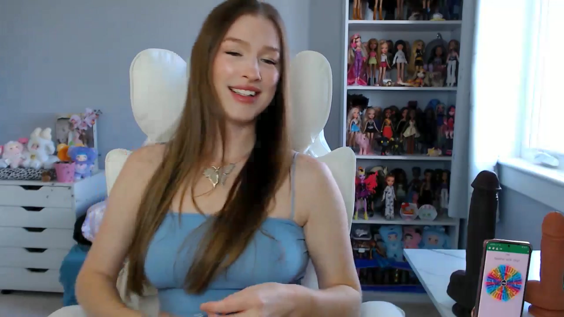 Gallery image thumbnail from GemmaMinx's myfreecams stream on, 08/25/2025, 16:37 image 10 of 20