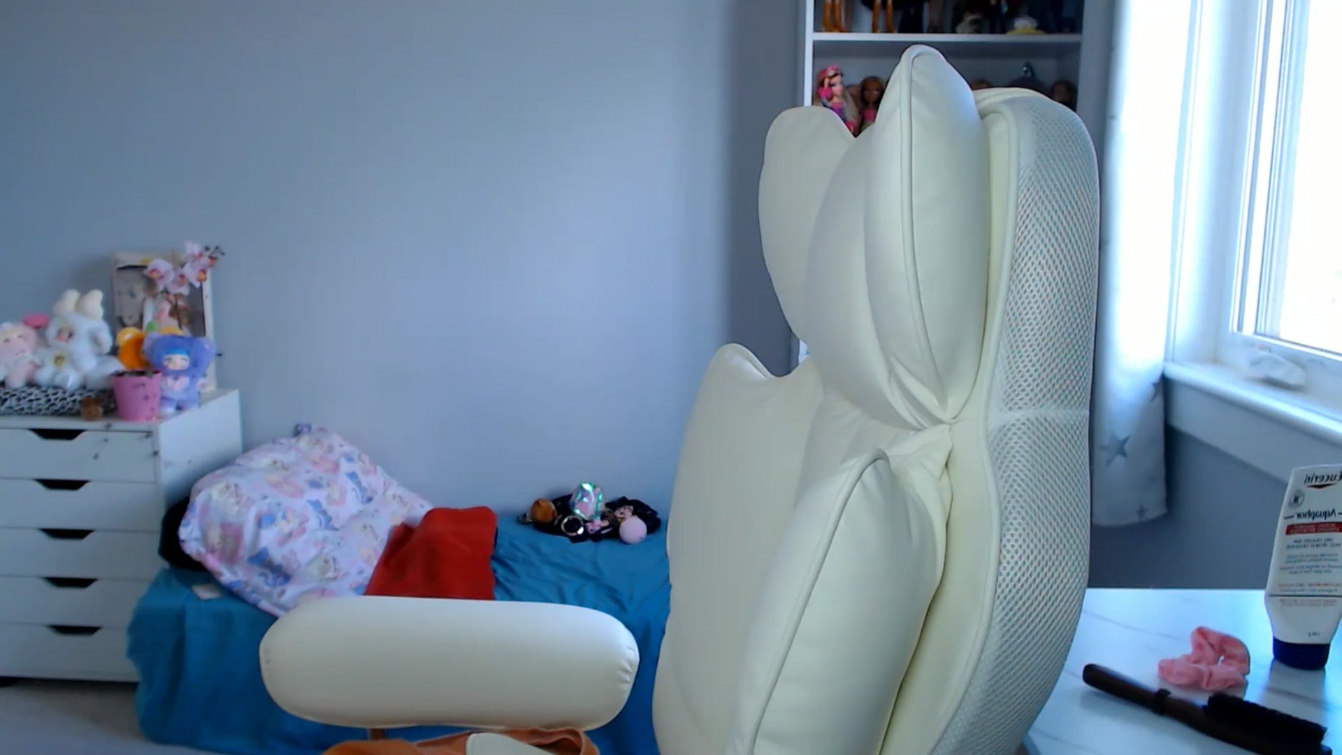 Gallery image thumbnail from GemmaMinx's myfreecams stream on, 08/25/2025, 16:37 image 5 of 20