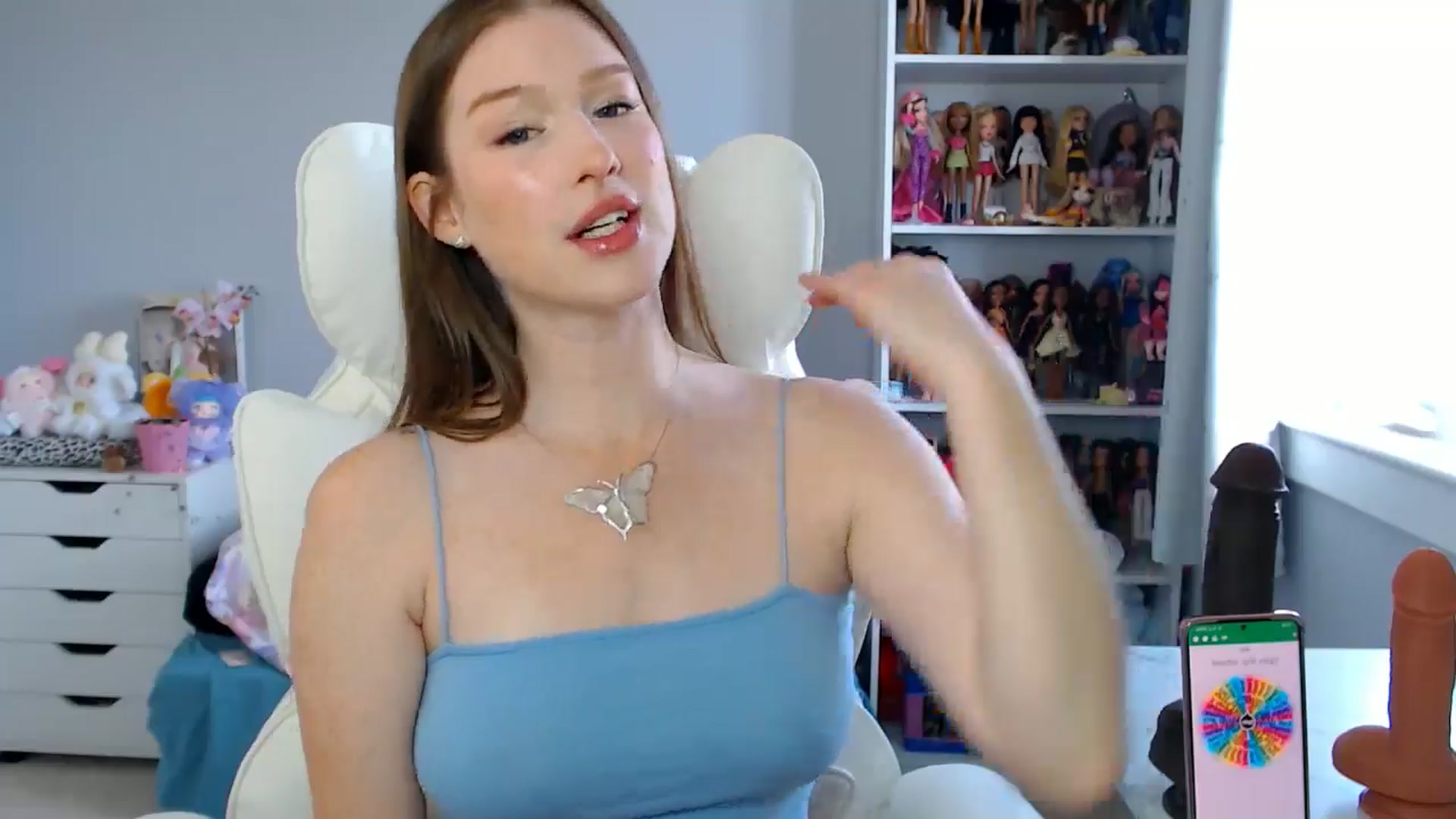 Gallery image thumbnail from GemmaMinx's myfreecams stream on, 08/25/2025, 16:37 image 13 of 20