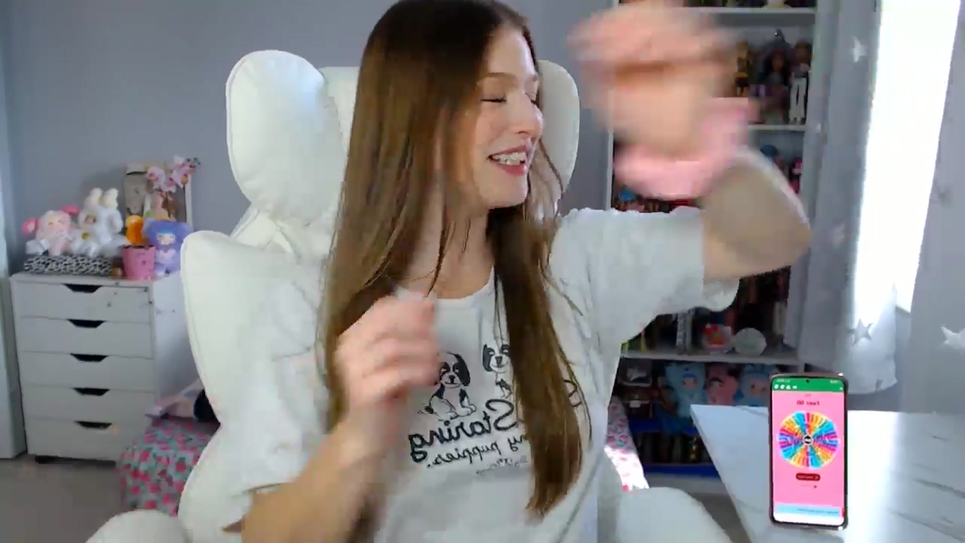 Gallery image thumbnail from GemmaMinx's myfreecams stream on, 08/26/2025, 19:35 image 14 of 20