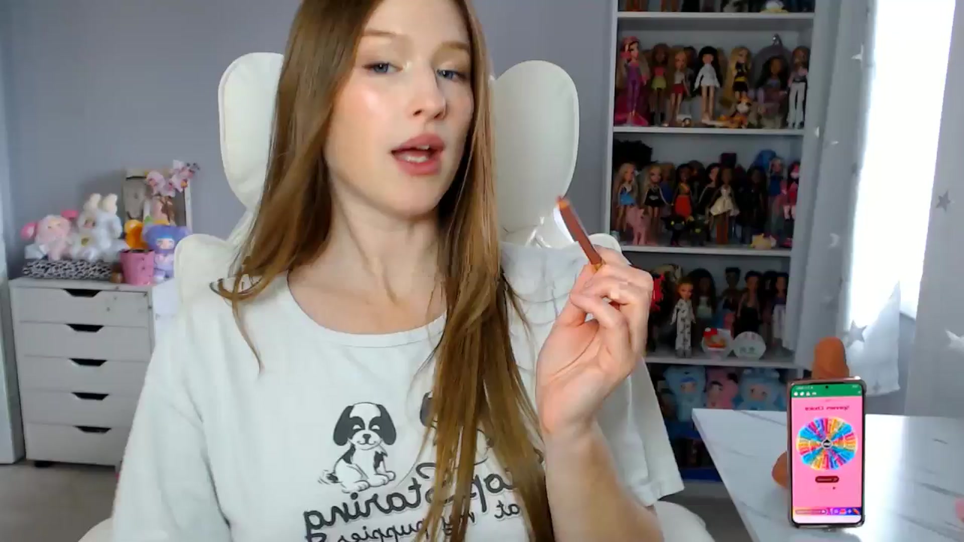 Gallery image thumbnail from GemmaMinx's myfreecams stream on, 08/26/2025, 19:35 image 18 of 20