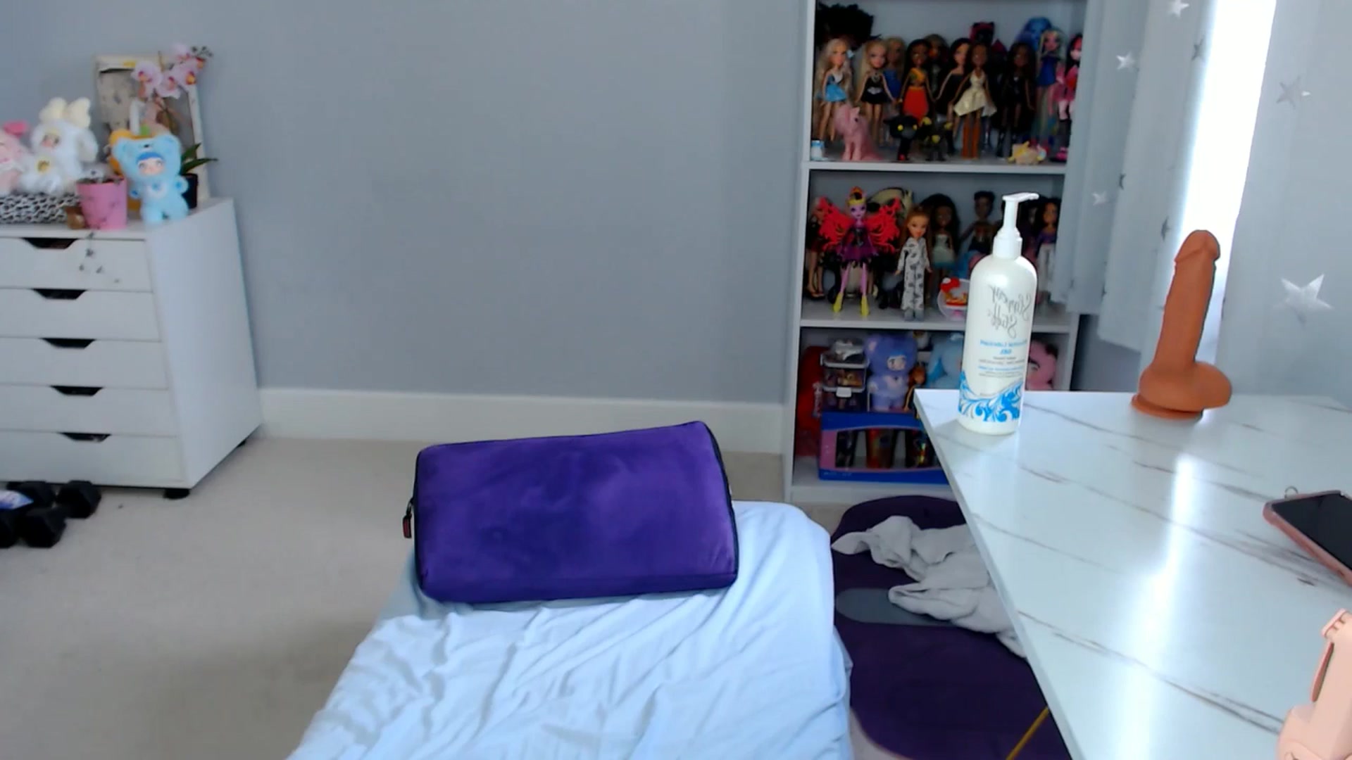 Gallery image thumbnail from GemmaMinx's myfreecams stream on, 08/28/2025, 16:04 image 14 of 20