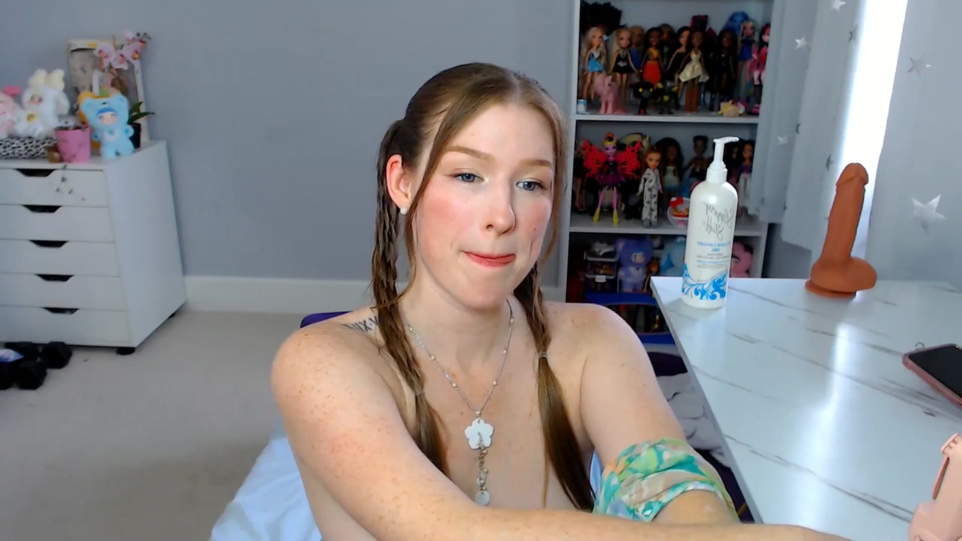 Gallery image thumbnail from GemmaMinx's myfreecams stream on, 08/28/2025, 16:04 image 4 of 20