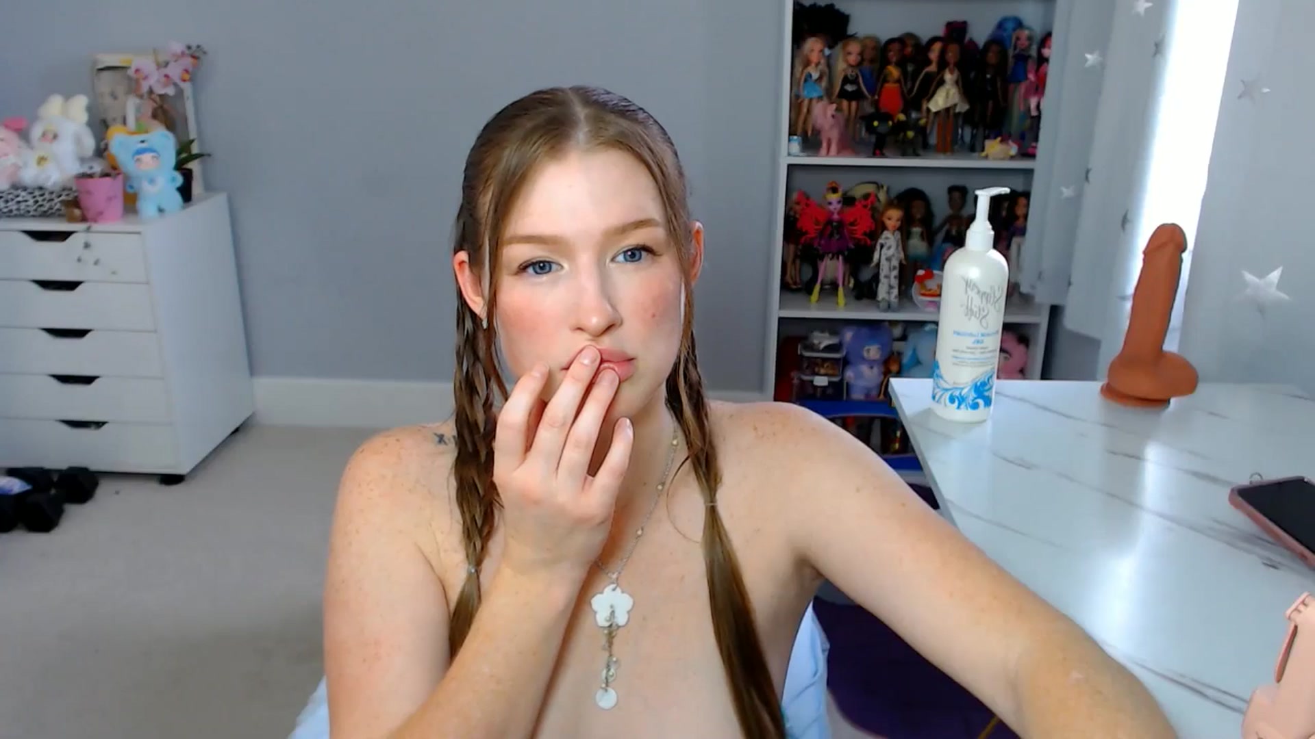 Gallery image thumbnail from GemmaMinx's myfreecams stream on, 08/28/2025, 16:04 image 9 of 20