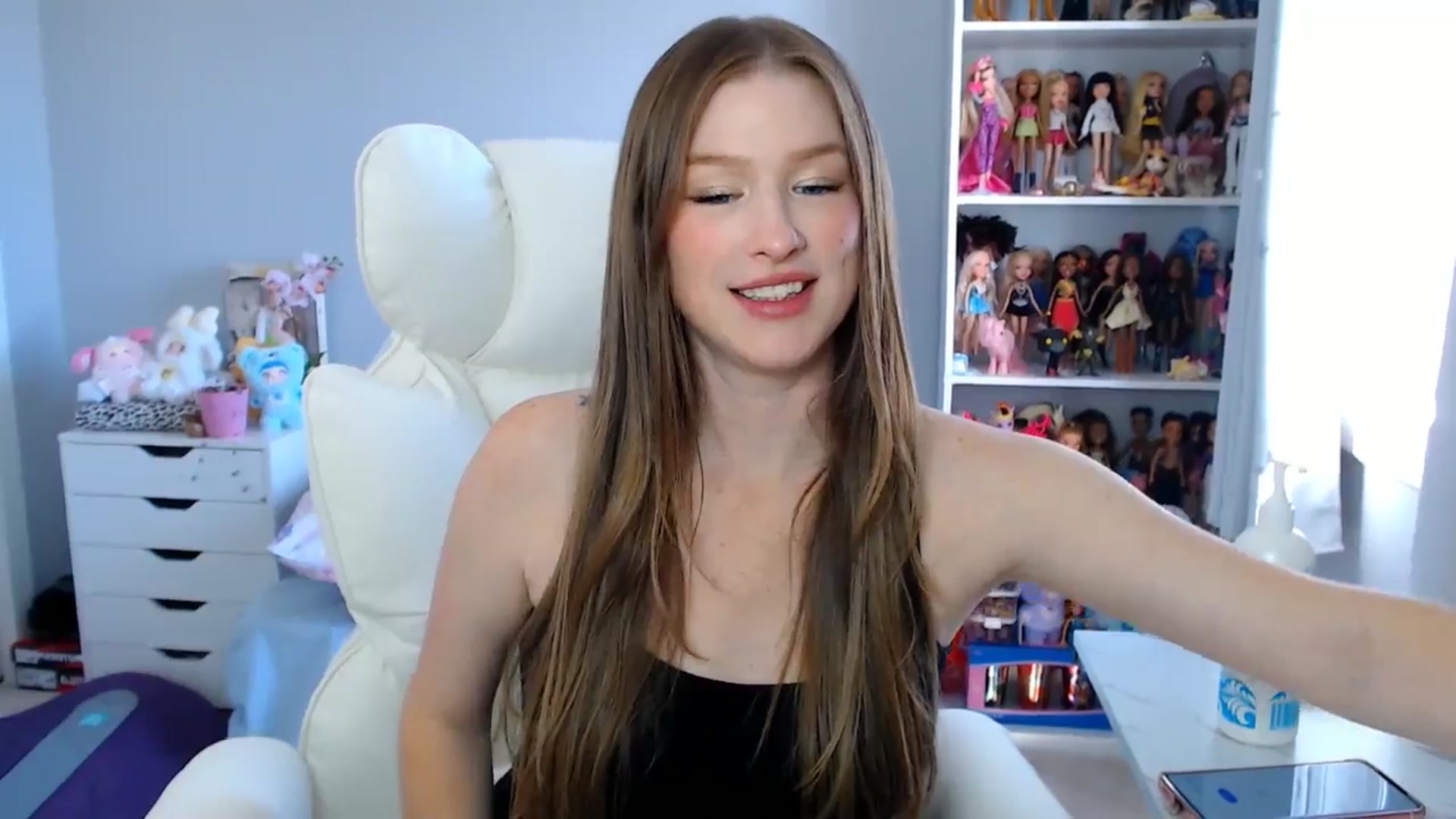 Gallery image thumbnail from GemmaMinx's myfreecams stream on, 08/30/2025, 18:05 image 18 of 20