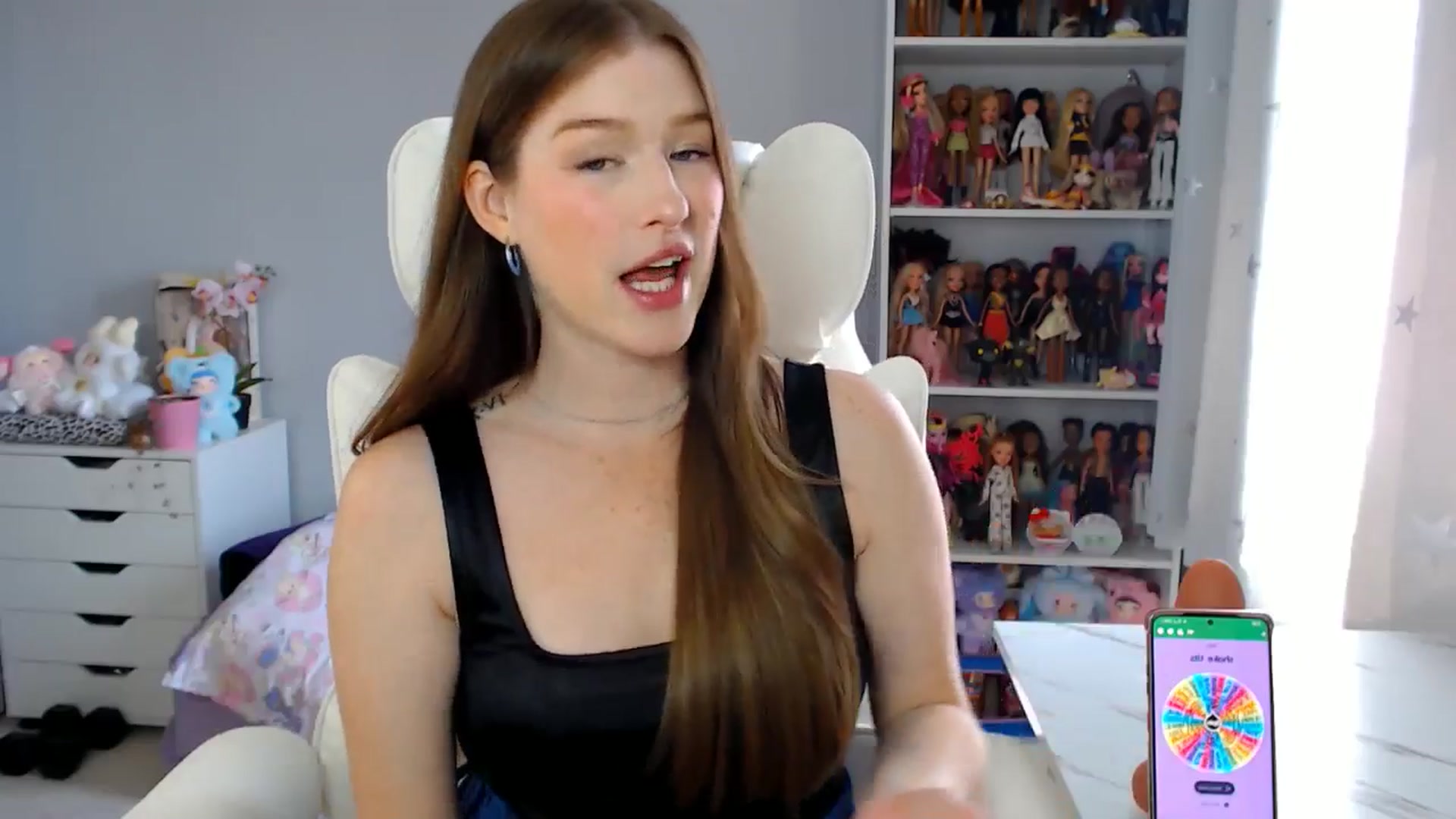 Gallery image thumbnail from GemmaMinx's myfreecams stream on, 09/05/2025, 19:27 image 16 of 20