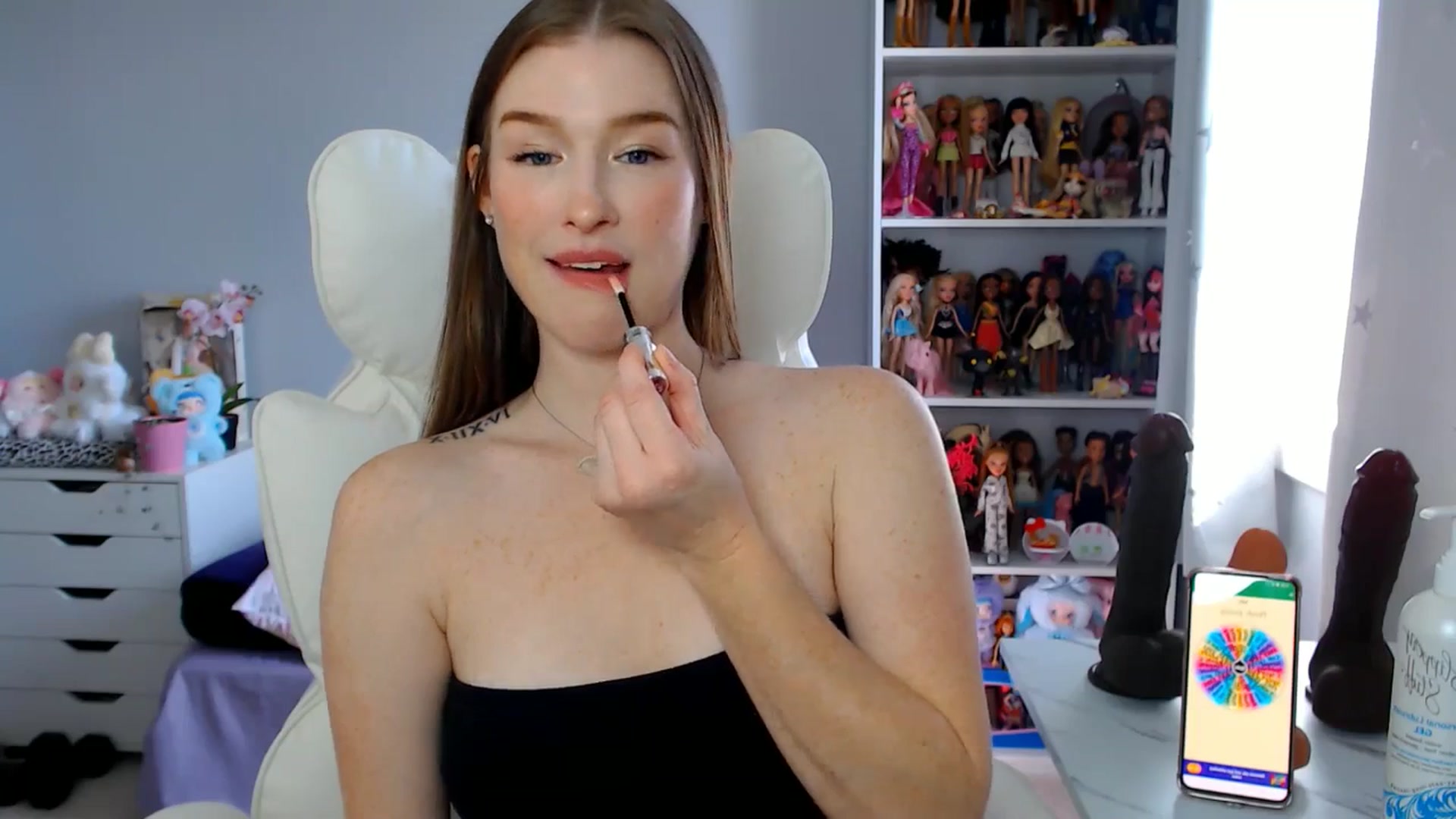 Gallery image thumbnail from GemmaMinx's myfreecams stream on, 09/10/2025, 18:29 image 17 of 20