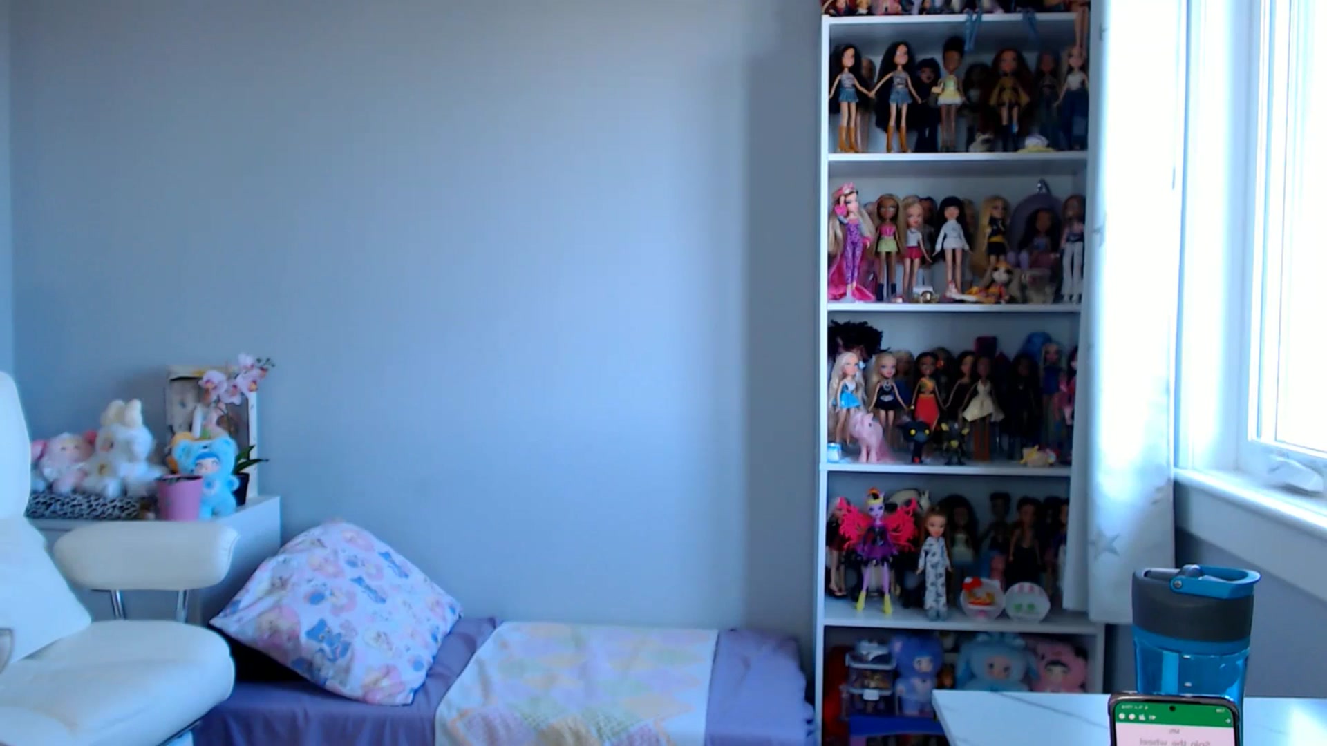 Gallery image thumbnail from GemmaMinx's myfreecams stream on, 09/12/2025, 19:08 image 8 of 20