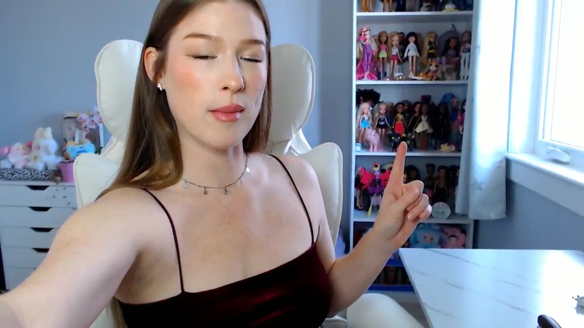 Gallery image thumbnail from GemmaMinx's myfreecams stream on, 09/12/2025, 19:08 image 2 of 20