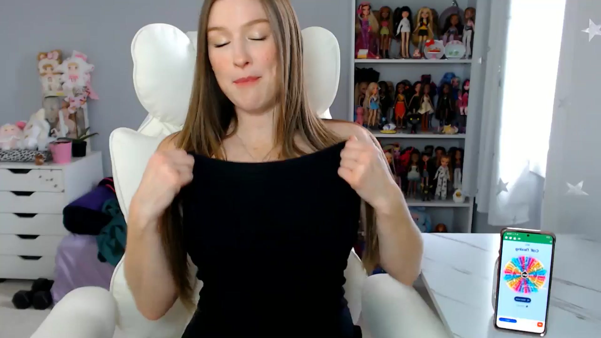 Gallery image thumbnail from GemmaMinx's myfreecams stream on, 10/13/2025, 18:27 image 16 of 20