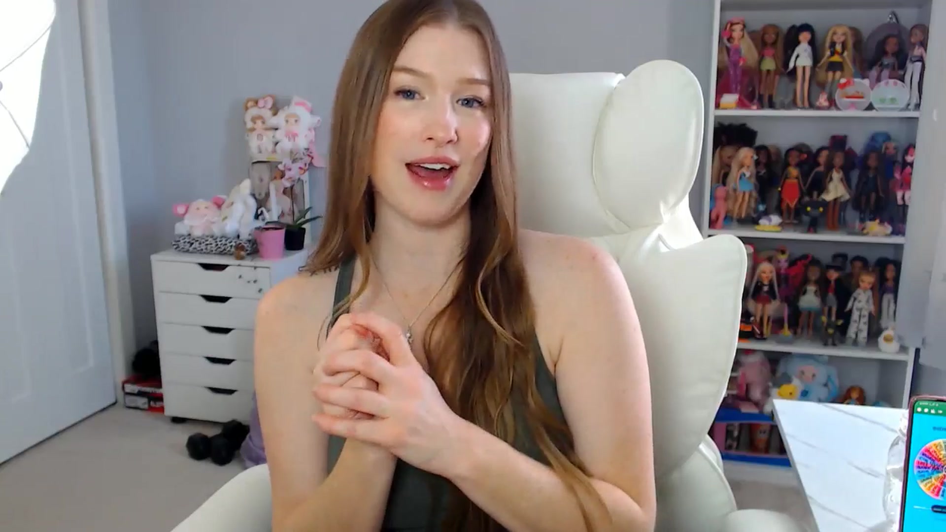 Gallery image thumbnail from GemmaMinx's myfreecams stream on, 10/14/2025, 18:57 image 13 of 20