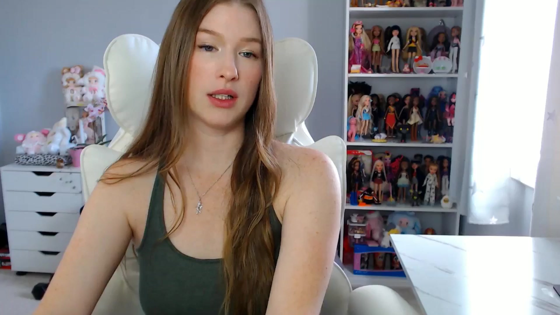 Gallery image thumbnail from GemmaMinx's myfreecams stream on, 10/14/2025, 18:57 image 9 of 20