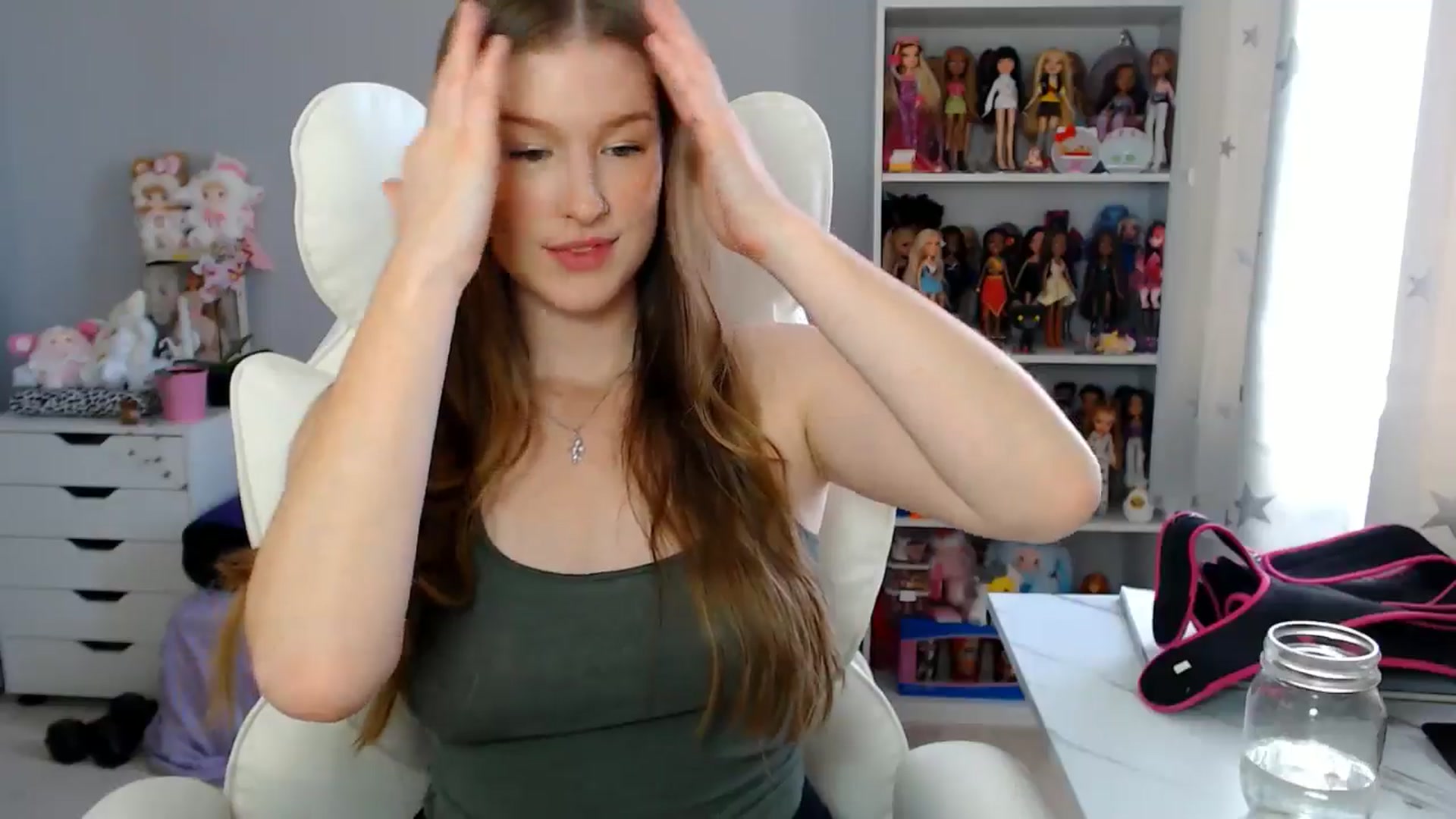 Gallery image thumbnail from GemmaMinx's myfreecams stream on, 10/14/2025, 18:57 image 16 of 20