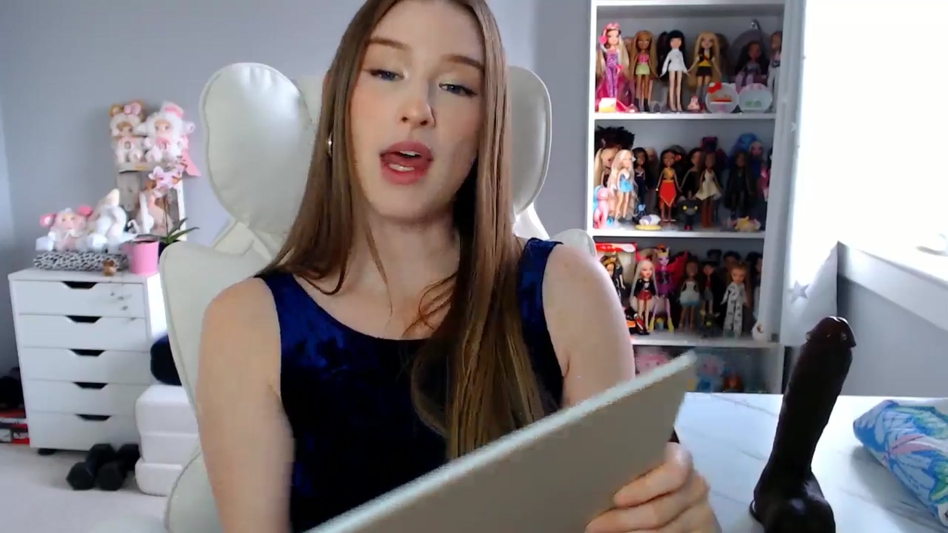 Gallery image thumbnail from GemmaMinx's myfreecams stream on, 10/23/2025, 18:00 image 16 of 20