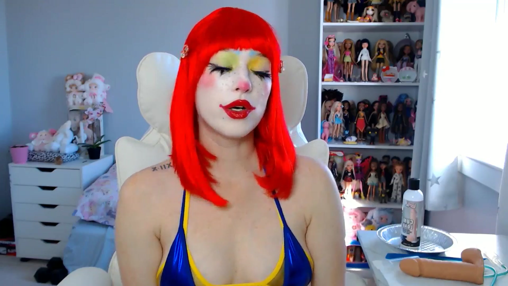 Gallery image thumbnail from GemmaMinx's myfreecams stream on, 10/28/2025, 17:04 image 4 of 20