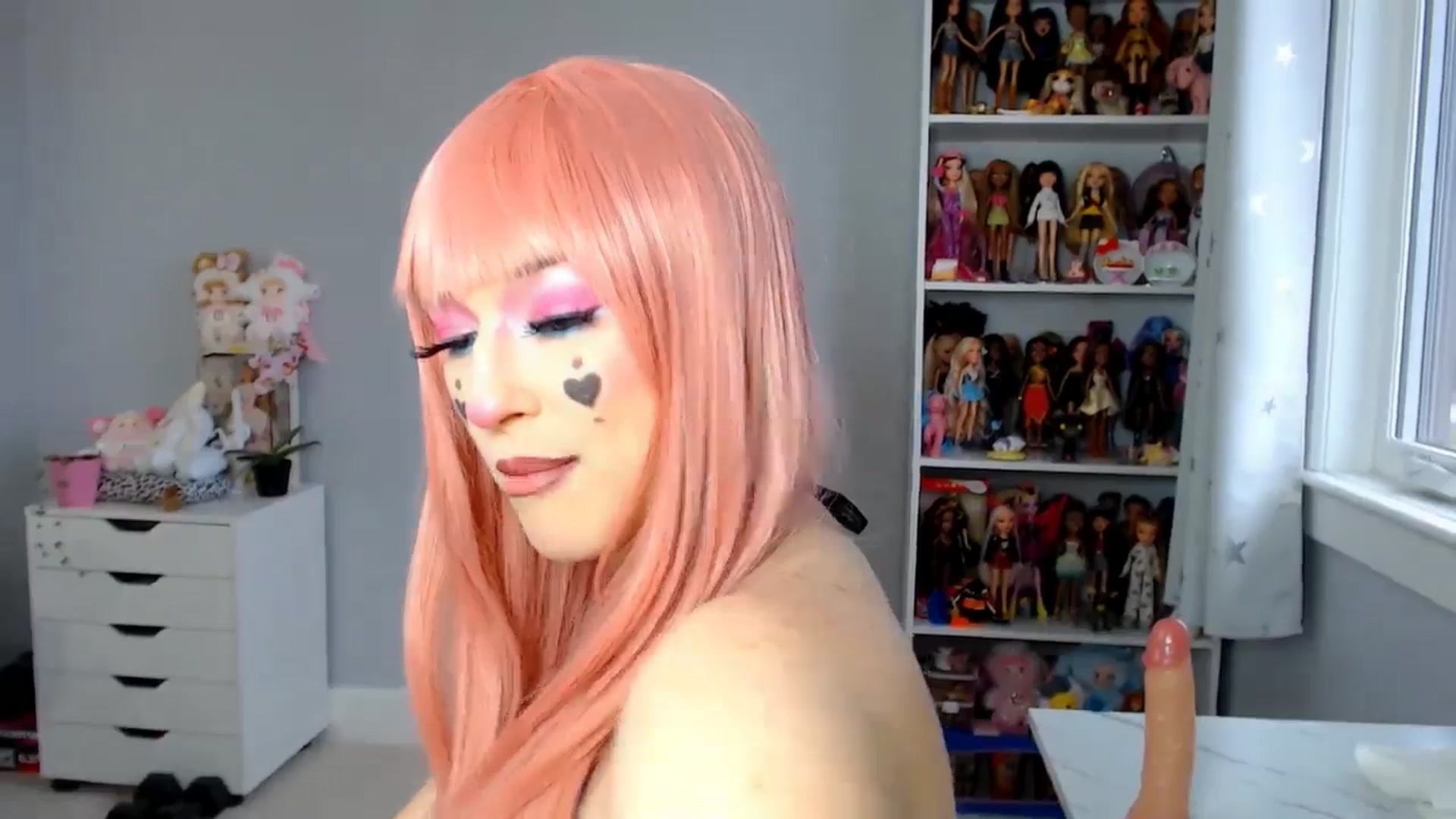 Gallery image thumbnail from GemmaMinx's myfreecams stream on, 10/30/2025, 17:08 image 17 of 20