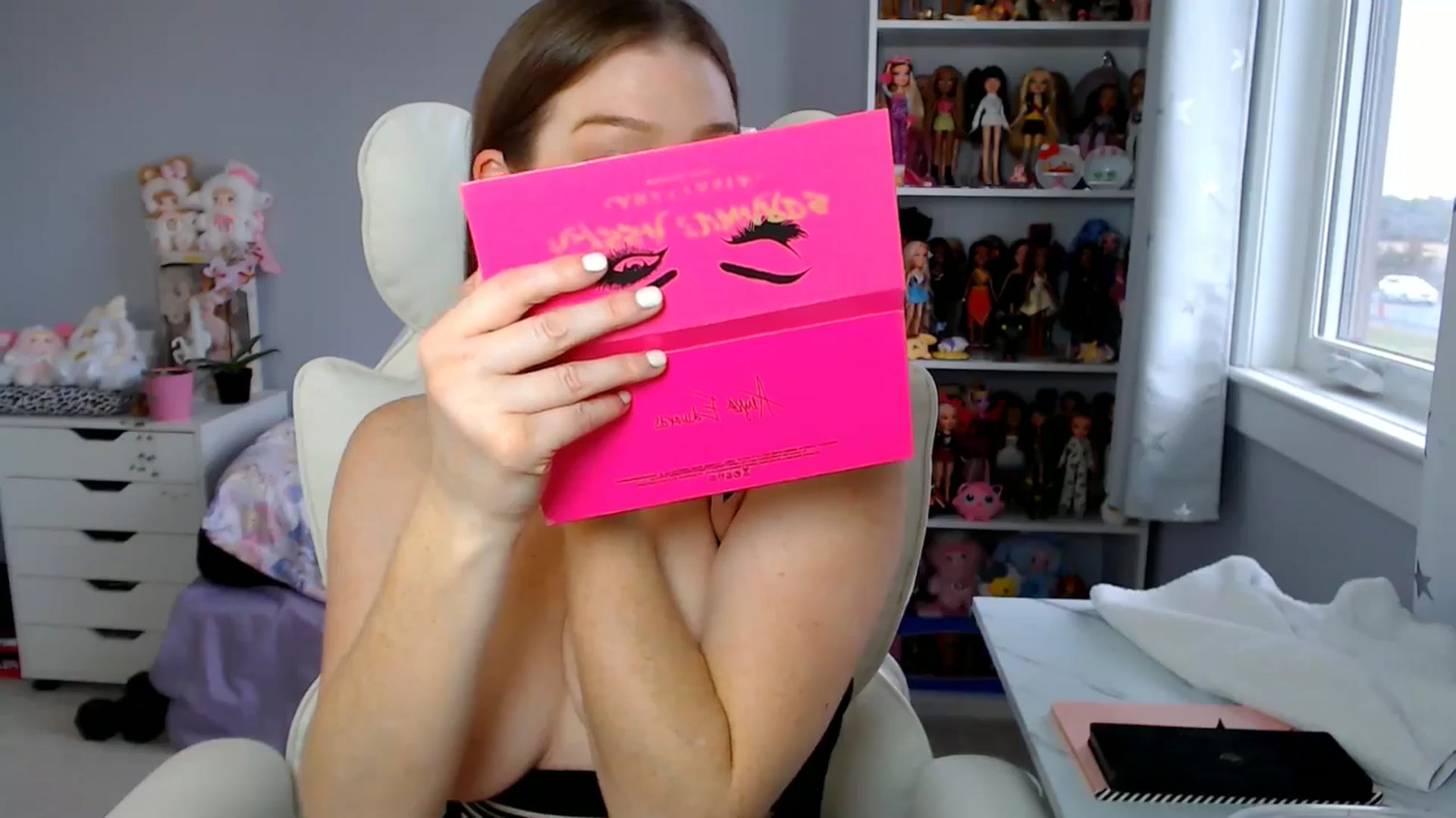 Gallery image thumbnail from GemmaMinx's myfreecams stream on, 11/17/2025, 20:08 image 13 of 20