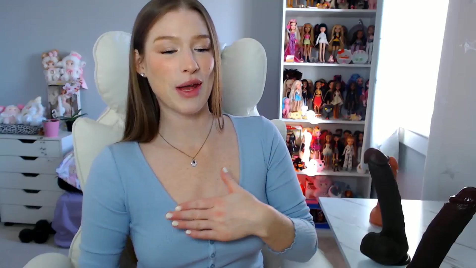 Gallery image thumbnail from GemmaMinx's myfreecams stream on, 11/20/2025, 18:06 image 8 of 20