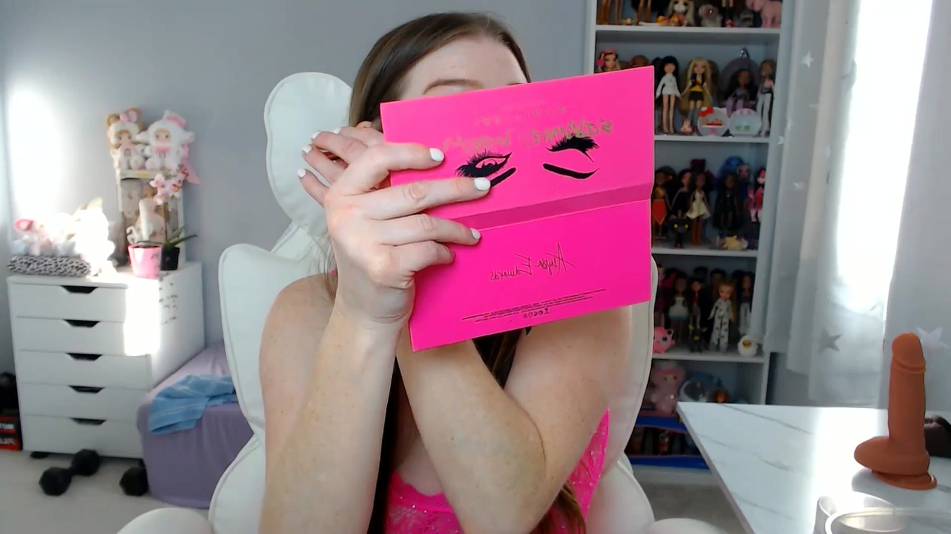 Gallery image thumbnail from GemmaMinx's myfreecams stream on, 11/21/2025, 20:14 image 19 of 20
