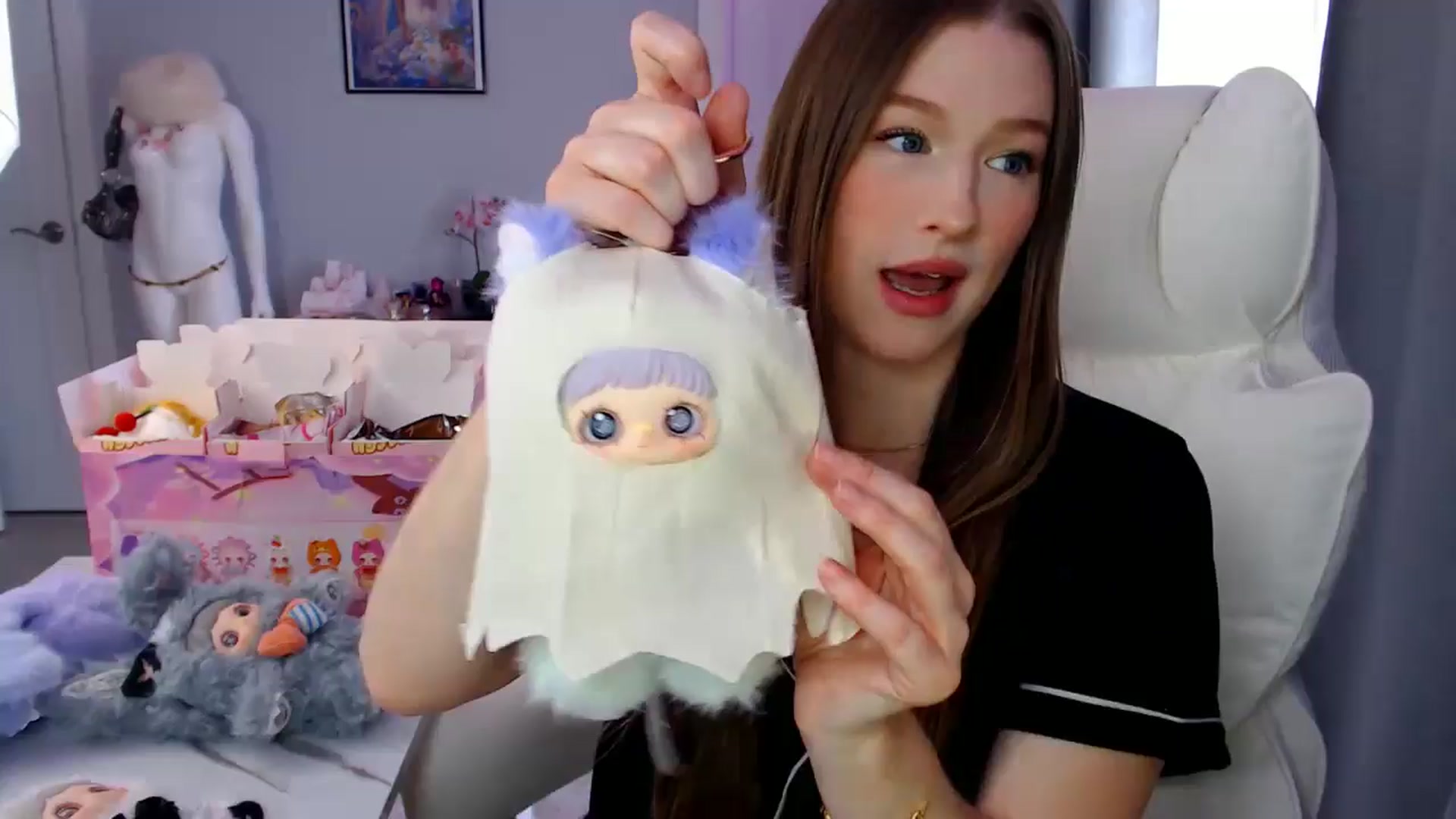 Gallery image thumbnail from GemmaMinx's myfreecams stream on, 01/09/2026, 19:12 image 12 of 20