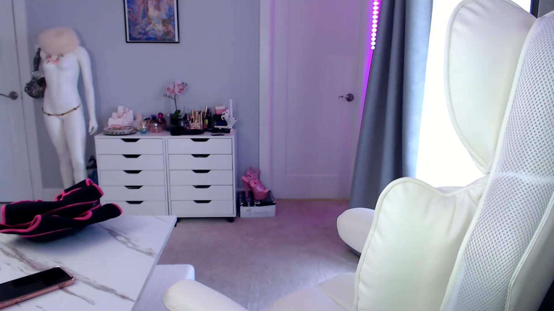 Gallery image thumbnail from GemmaMinx's myfreecams stream on, 01/09/2026, 19:12 image 20 of 20