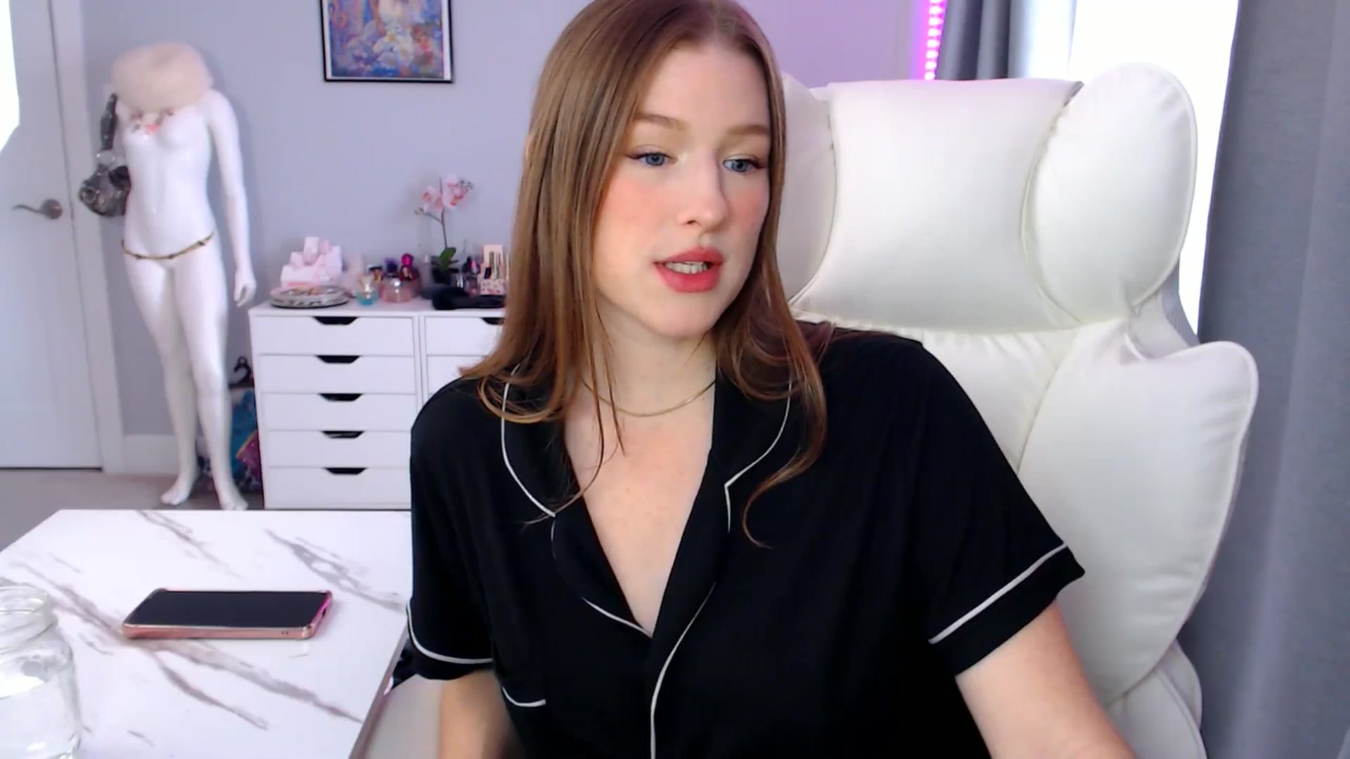 Gallery image thumbnail from GemmaMinx's myfreecams stream on, 01/09/2026, 19:12 image 15 of 20