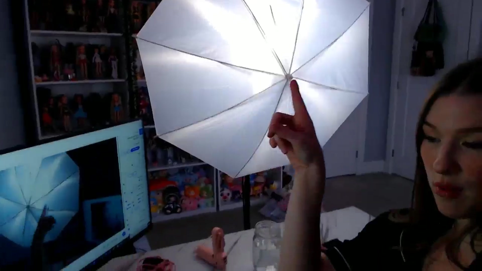Gallery image thumbnail from GemmaMinx's myfreecams stream on, 01/09/2026, 19:12 image 16 of 20