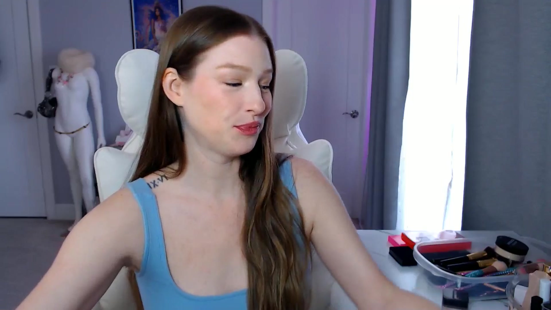 Gallery image thumbnail from GemmaMinx's myfreecams stream on, 03/25/2026, 18:44 image 3 of 20