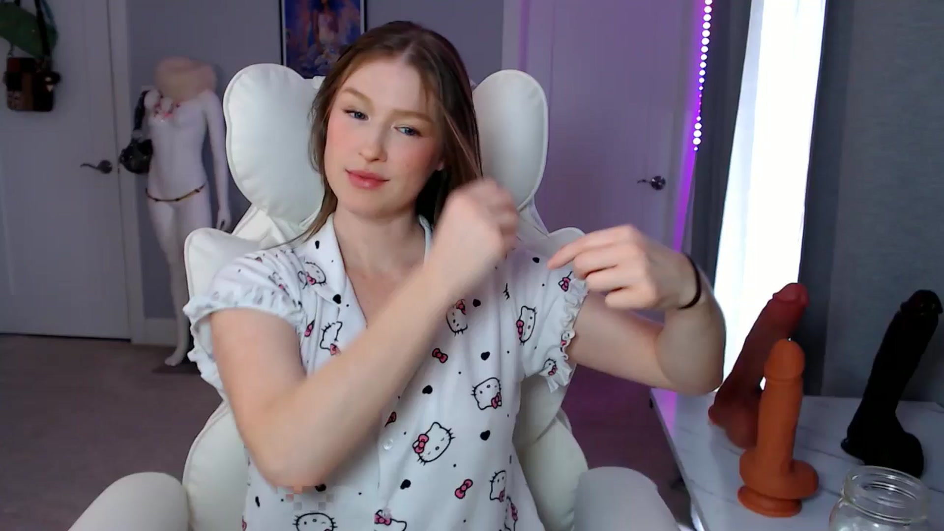 Gallery image thumbnail from GemmaMinx's myfreecams stream on, 03/31/2026, 20:17 image 15 of 20