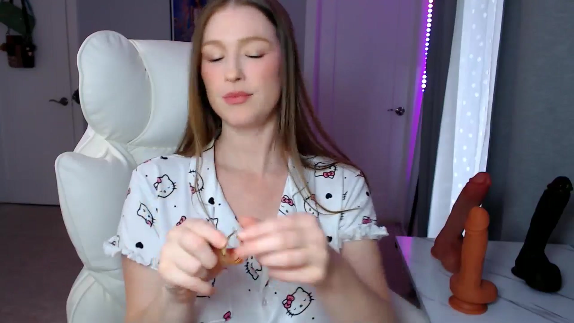 Gallery image thumbnail from GemmaMinx's myfreecams stream on, 03/31/2026, 20:17 image 4 of 20
