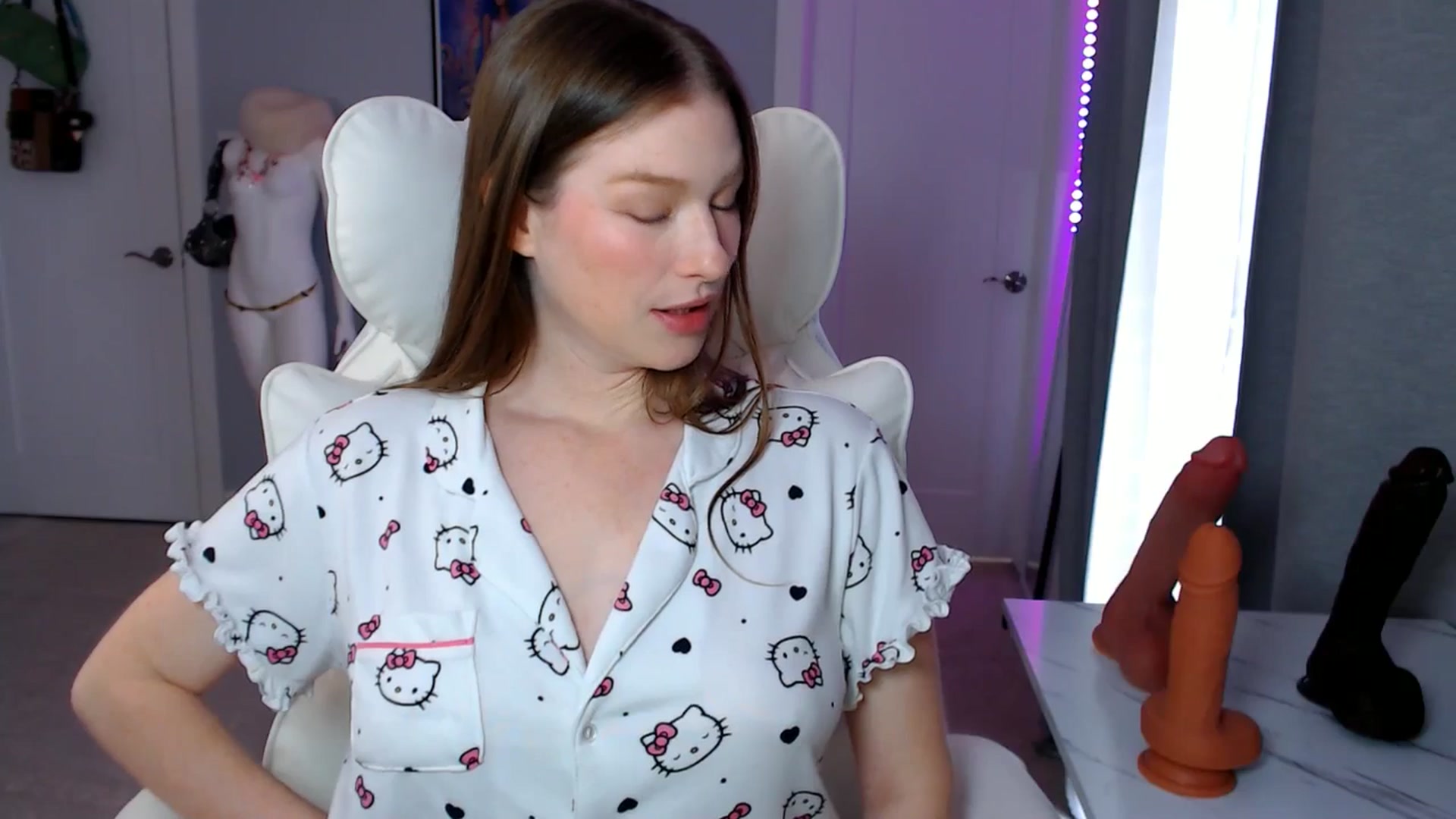 Gallery image thumbnail from GemmaMinx's myfreecams stream on, 03/31/2026, 20:17 image 12 of 20