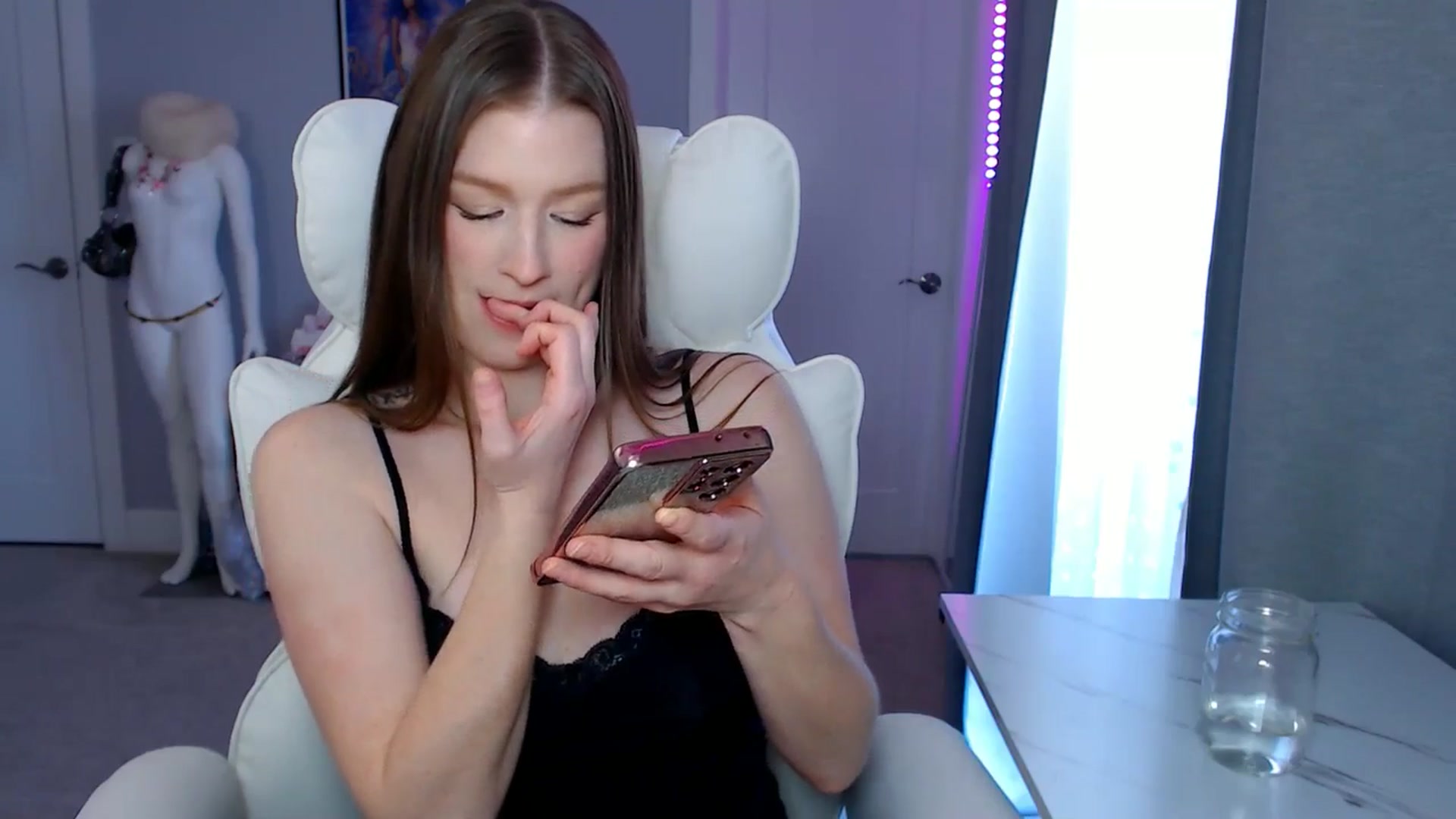 Gallery image thumbnail from GemmaMinx's myfreecams stream on, 04/08/2026, 18:15 image 13 of 20