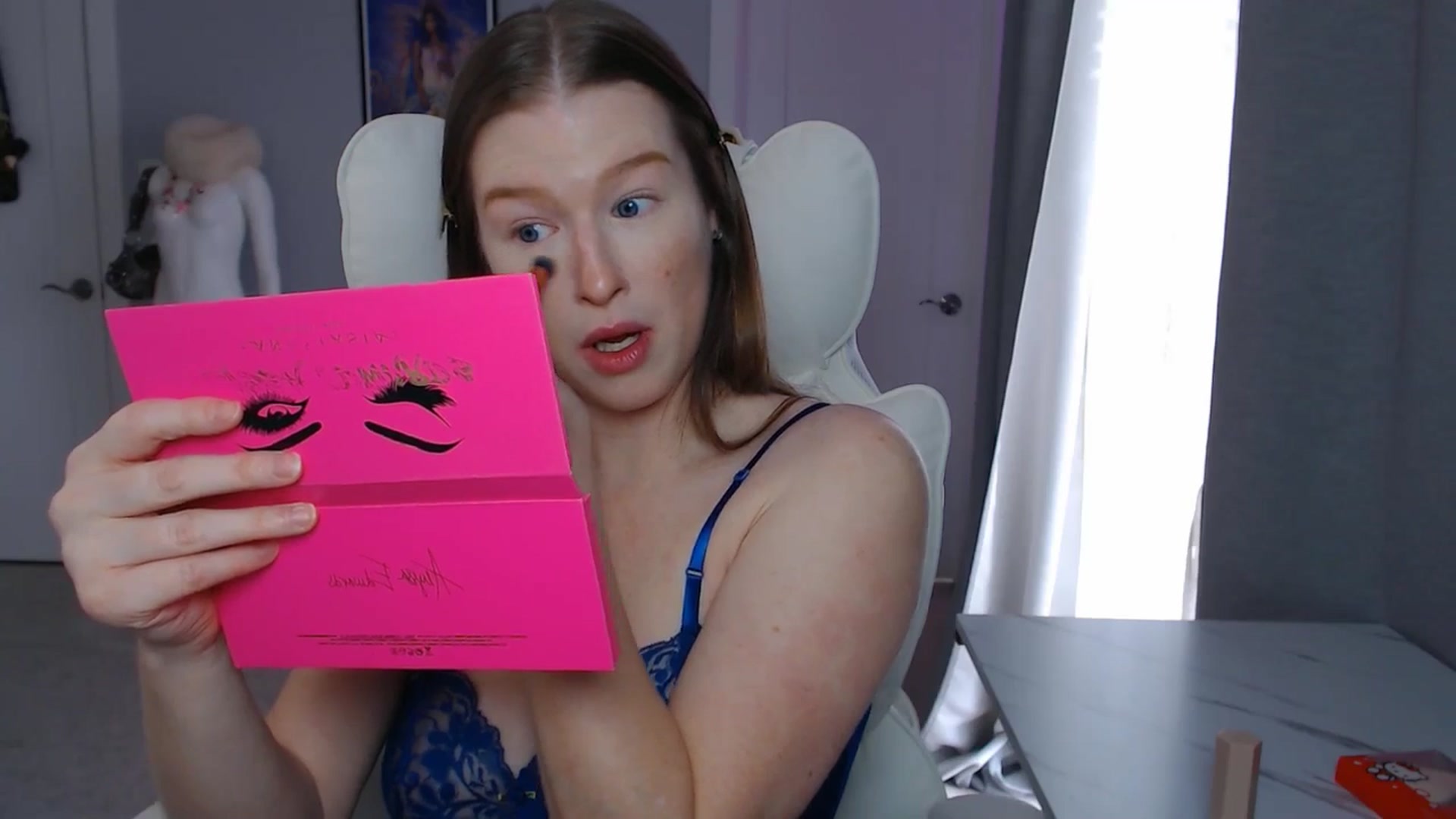 Gallery image thumbnail from GemmaMinx's myfreecams stream on, 04/13/2026, 19:35 image 3 of 20