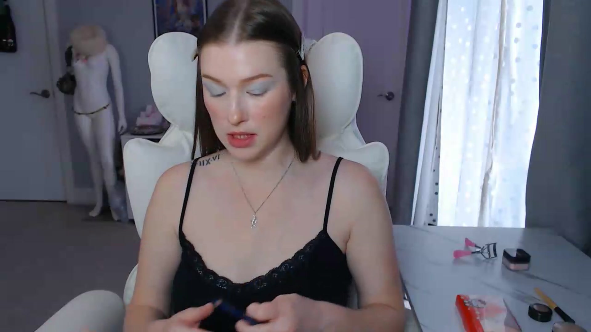 Gallery image thumbnail from GemmaMinx's myfreecams stream on, 05/13/2026, 20:12 image 3 of 20