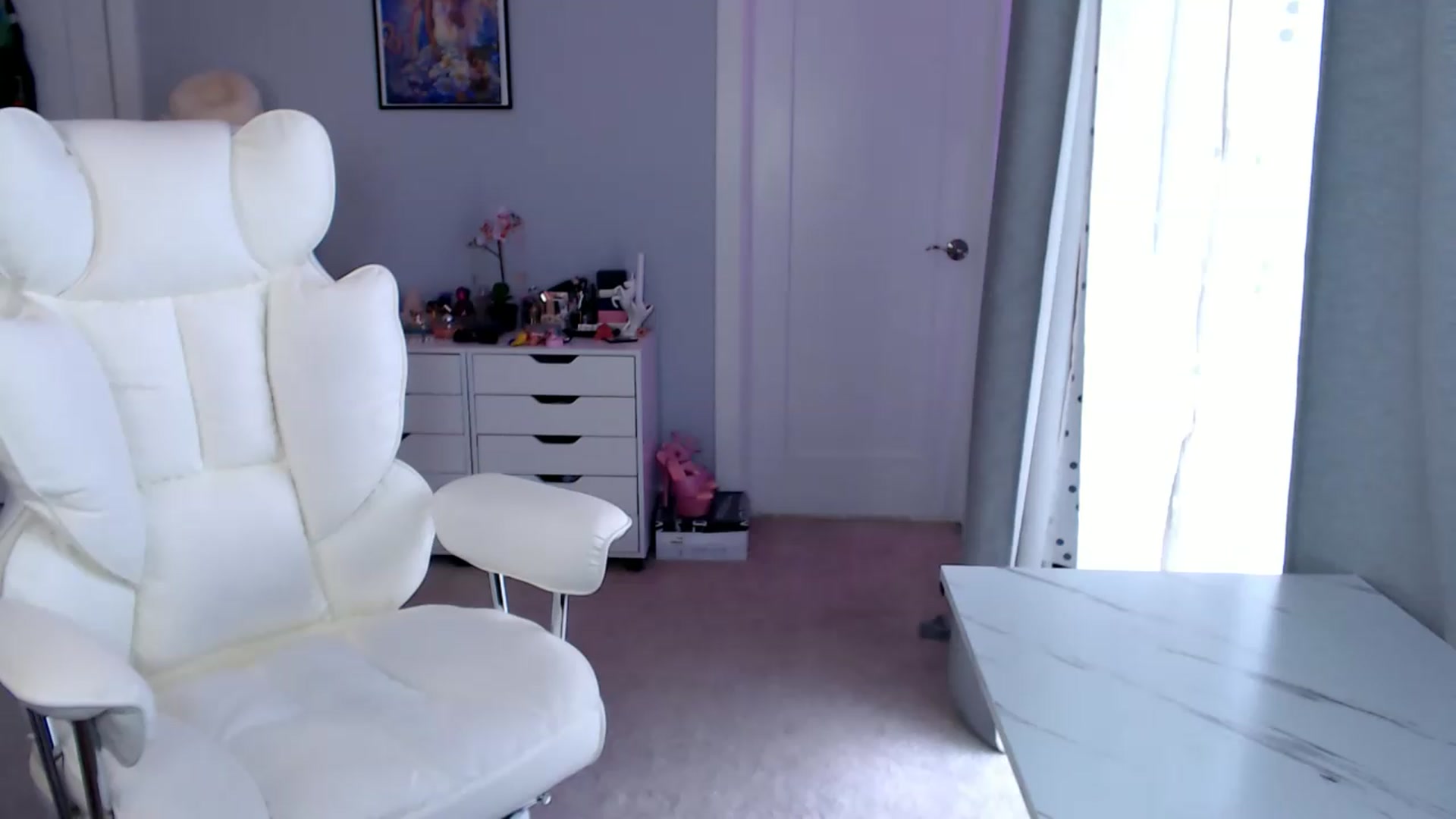Gallery image thumbnail from GemmaMinx's myfreecams stream on, 05/13/2026, 20:12 image 13 of 20
