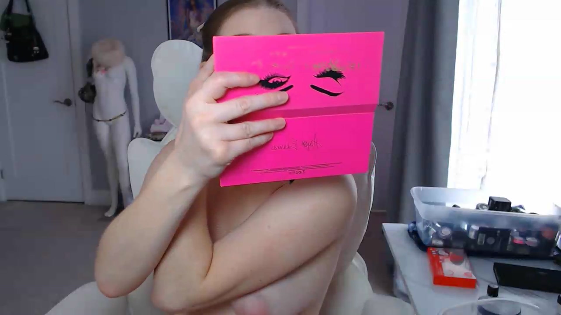 Gallery image thumbnail from GemmaMinx's myfreecams stream on, 05/15/2026, 19:55 image 7 of 20