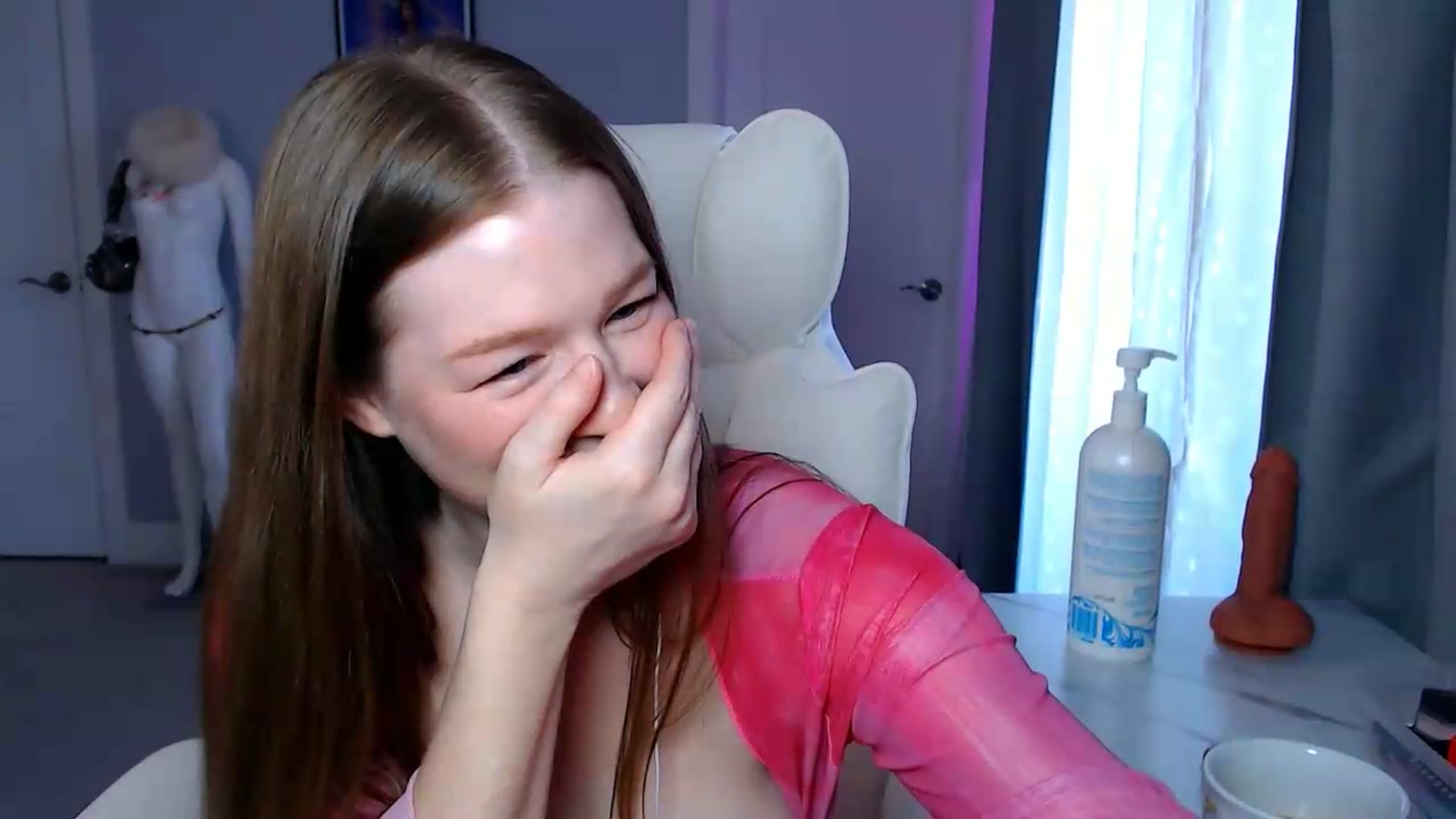 Gallery image thumbnail from GemmaMinx's myfreecams stream on, 05/30/2026, 19:32 image 16 of 20