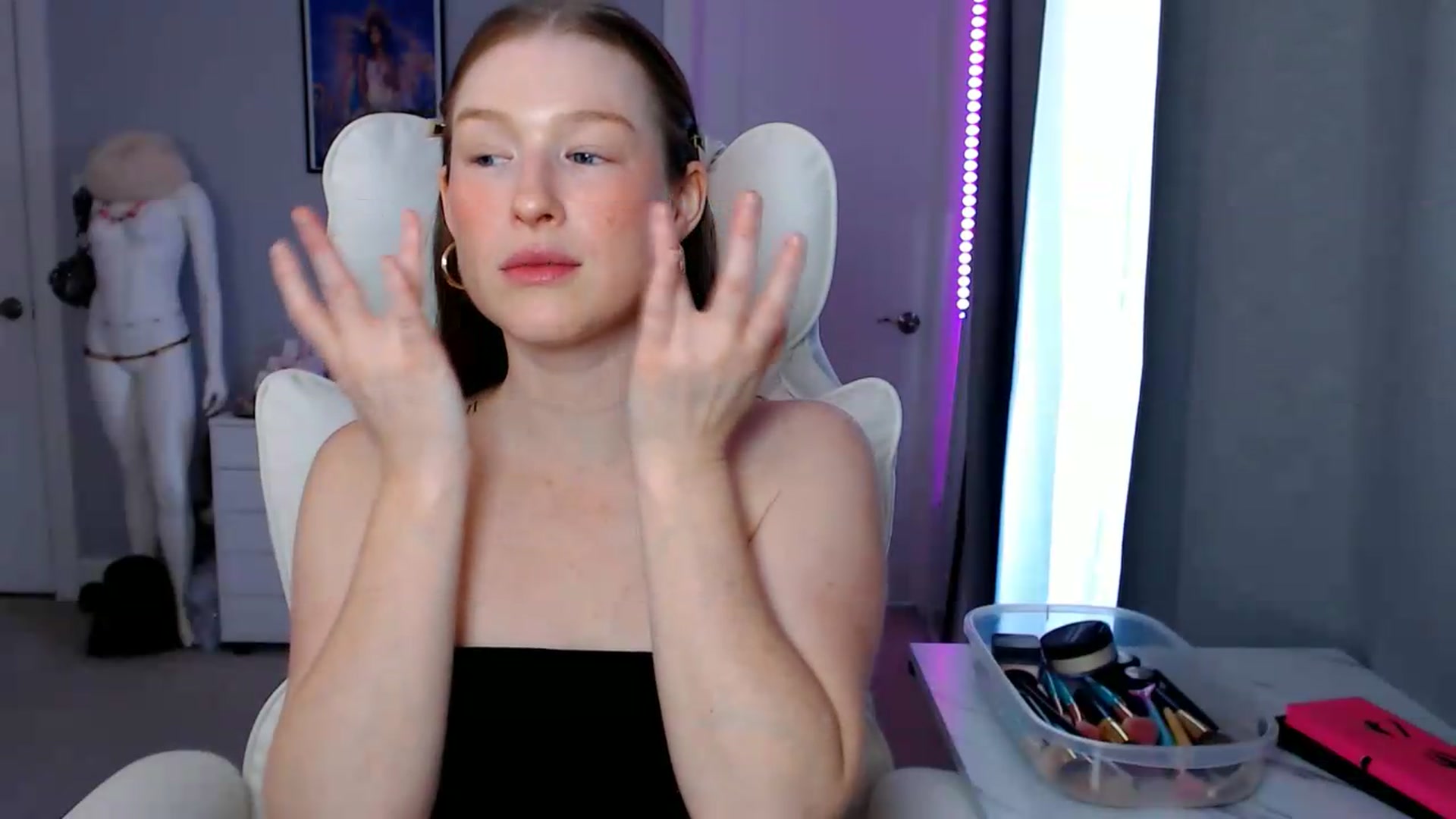 Gallery image thumbnail from GemmaMinx's myfreecams stream on, 06/29/2026, 16:55 image 12 of 20