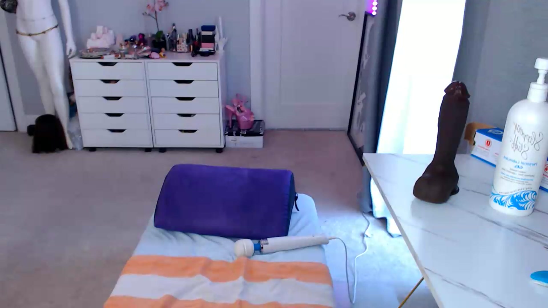 Gallery image thumbnail from GemmaMinx's myfreecams stream on, 06/29/2026, 18:49 image 19 of 20