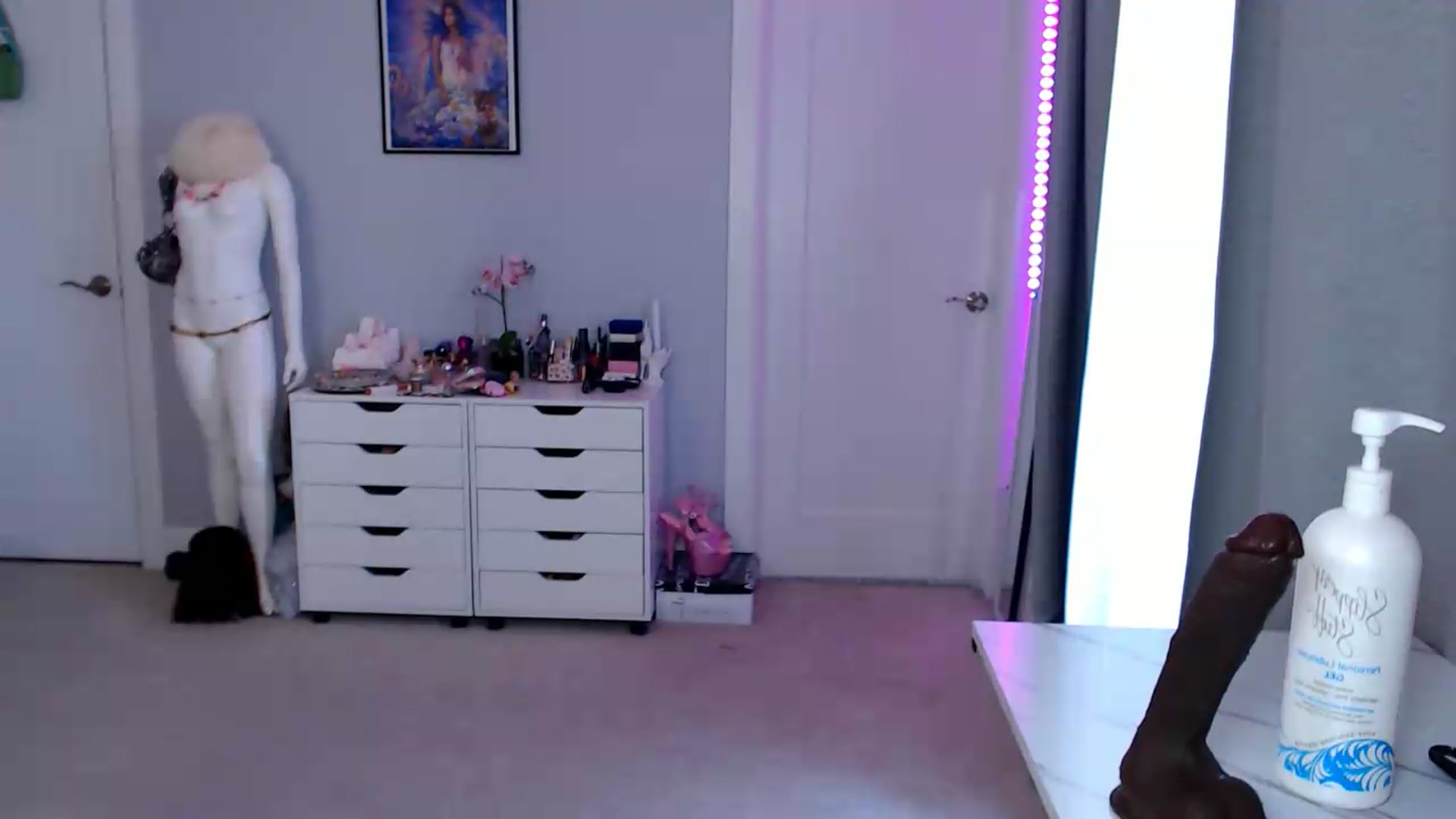 Gallery image thumbnail from GemmaMinx's myfreecams stream on, 06/29/2026, 18:49 image 9 of 20