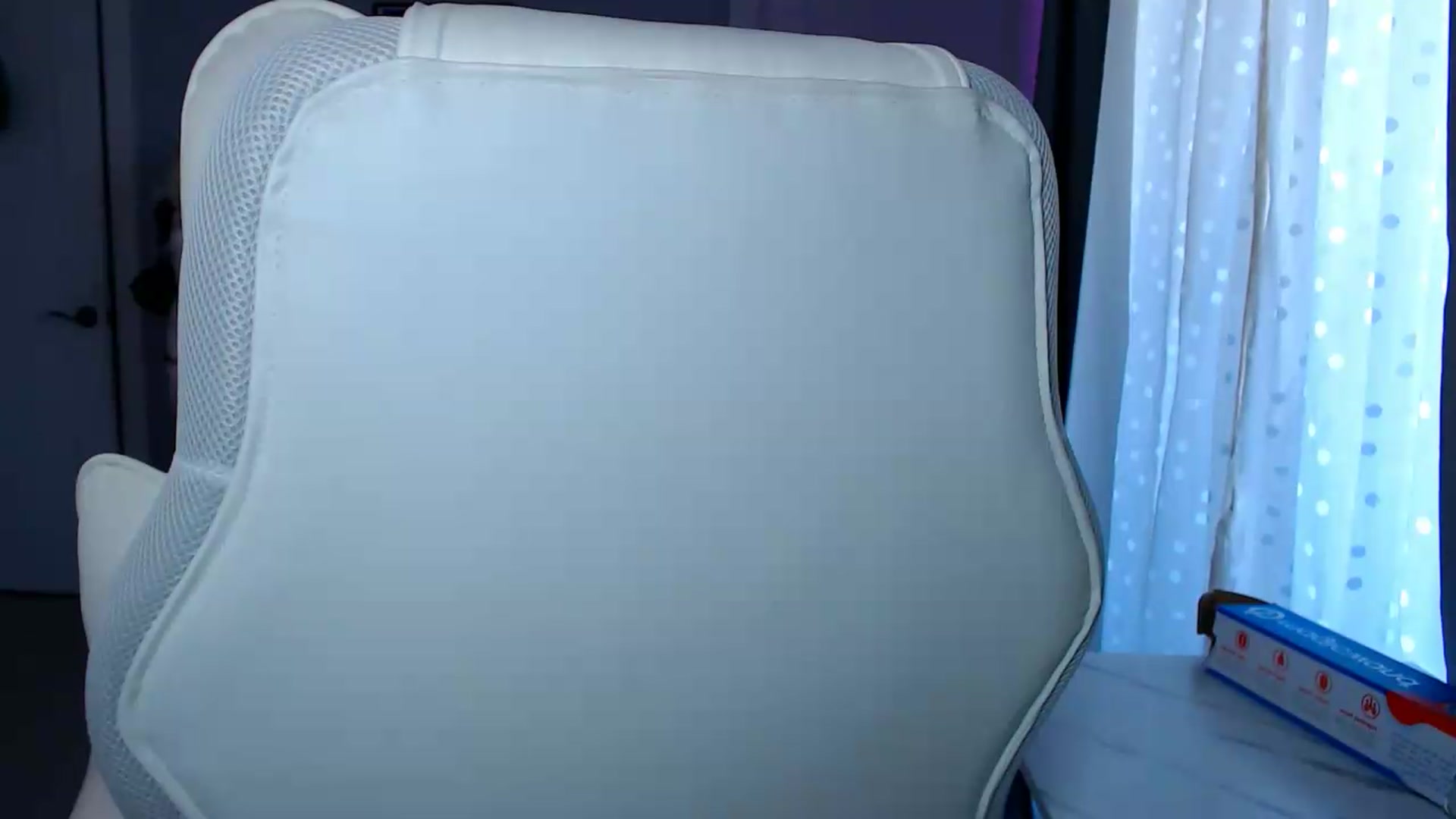 Gallery image thumbnail from GemmaMinx's myfreecams stream on, 06/29/2026, 20:02 image 16 of 20